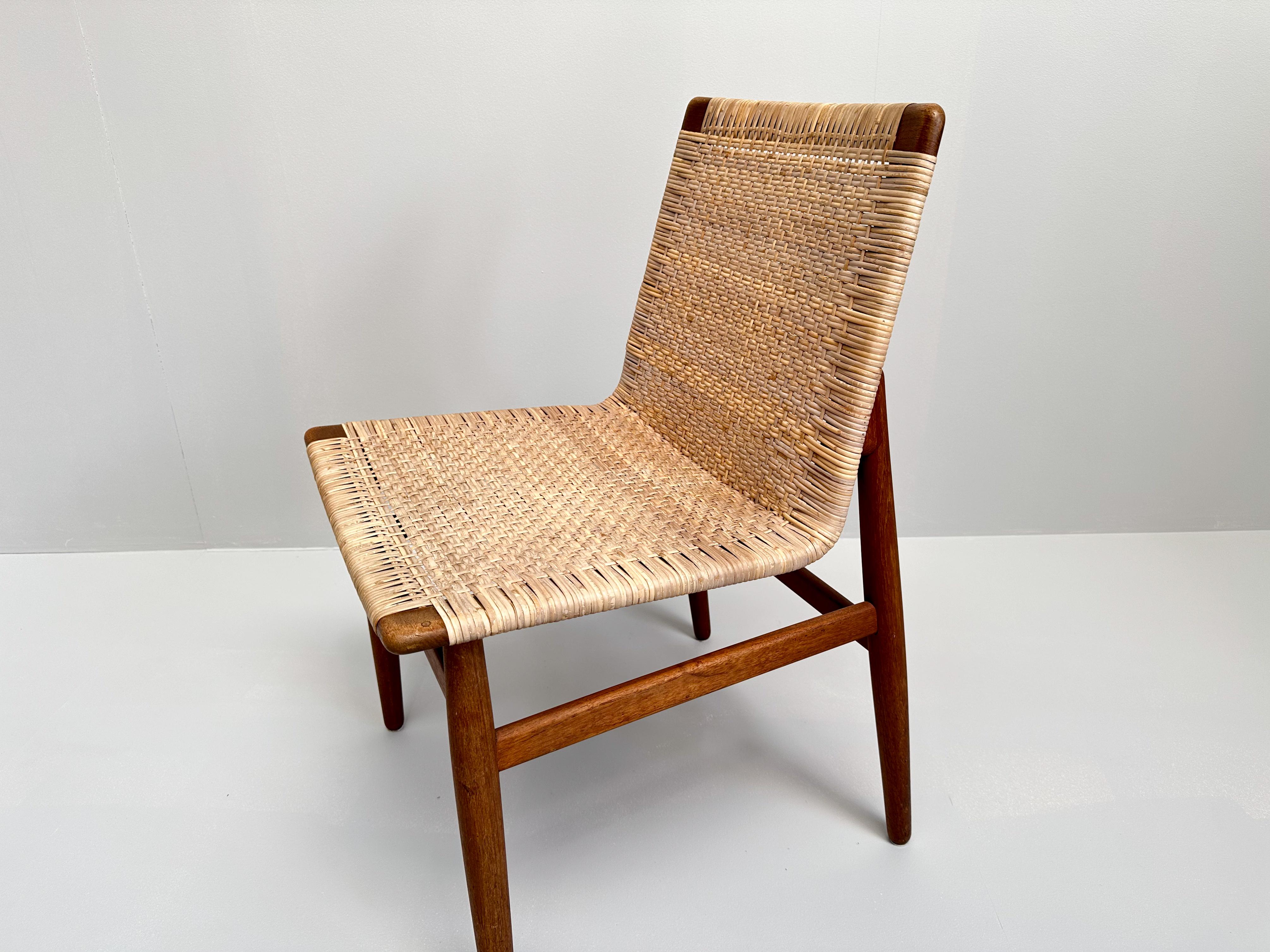 Mid-Century Modern Jørgen Høj Teak and Rattan Chair for Thorald Madsen, Denmark, 1950s For Sale