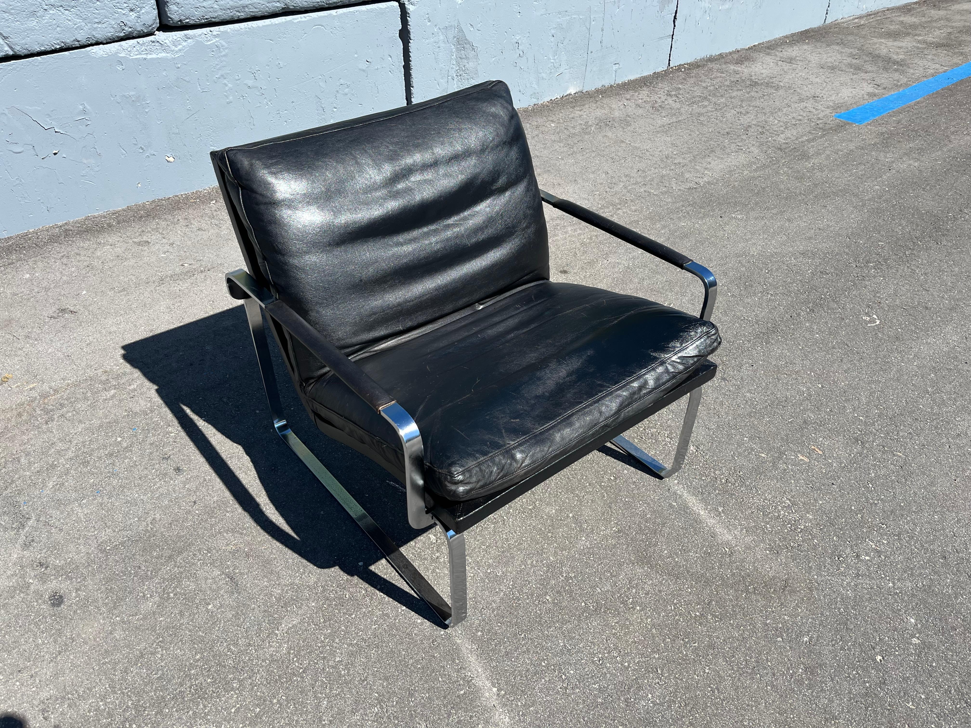 Jørgen Lund & Ole Larsen Loungesessel-Paar aus schwarzem Leder im Angebot 11