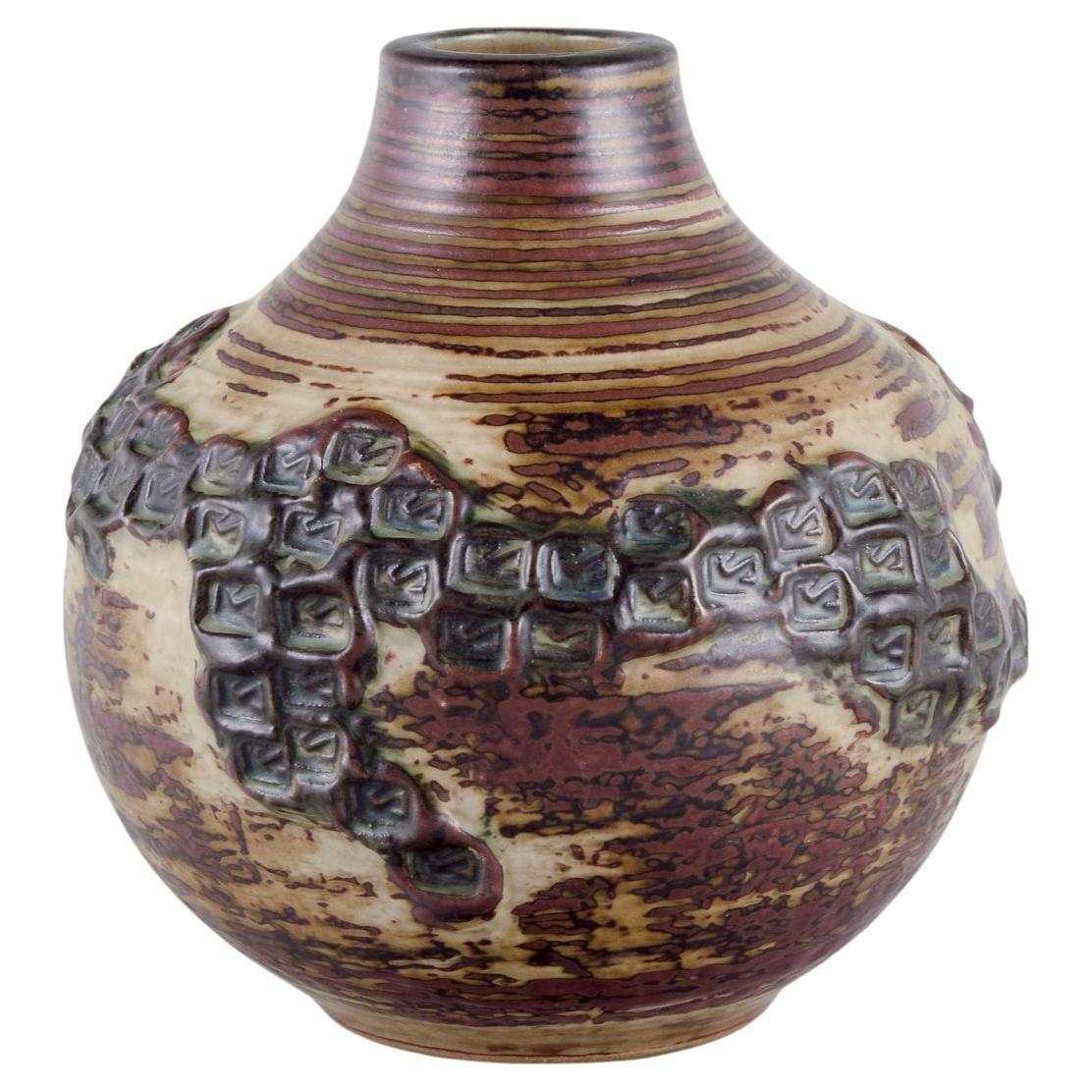 Jørgen Mogensen für Royal Copenhagen. Große runde Keramikvase. im Angebot