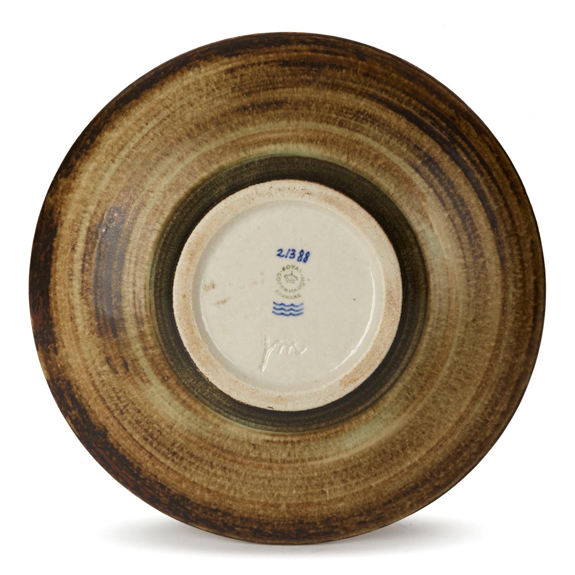 Danese Piatto per pollo in ceramica d'arte del medio secolo di Jørgen Morgensen per Royal Copenhagen in vendita