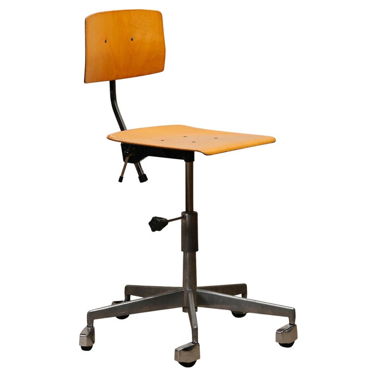 Jørgen Rasmussen Industrial Office / Desk Chair in Light Wood for Labofa For Sale