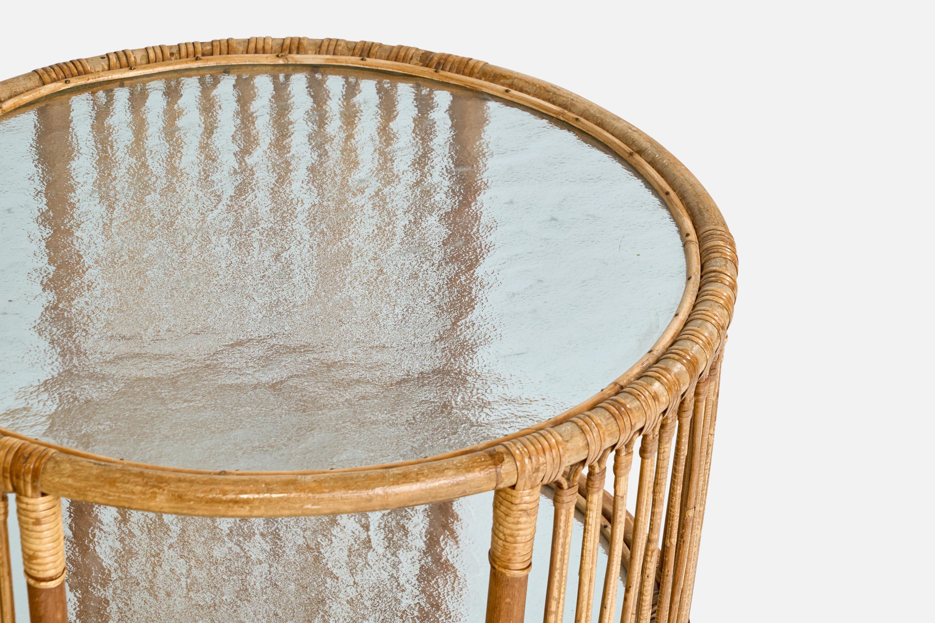 Milieu du XXe siècle Jørn Rohweder, table d'appoint, bambou, rotin, verre, Danemark, années 1950 en vente