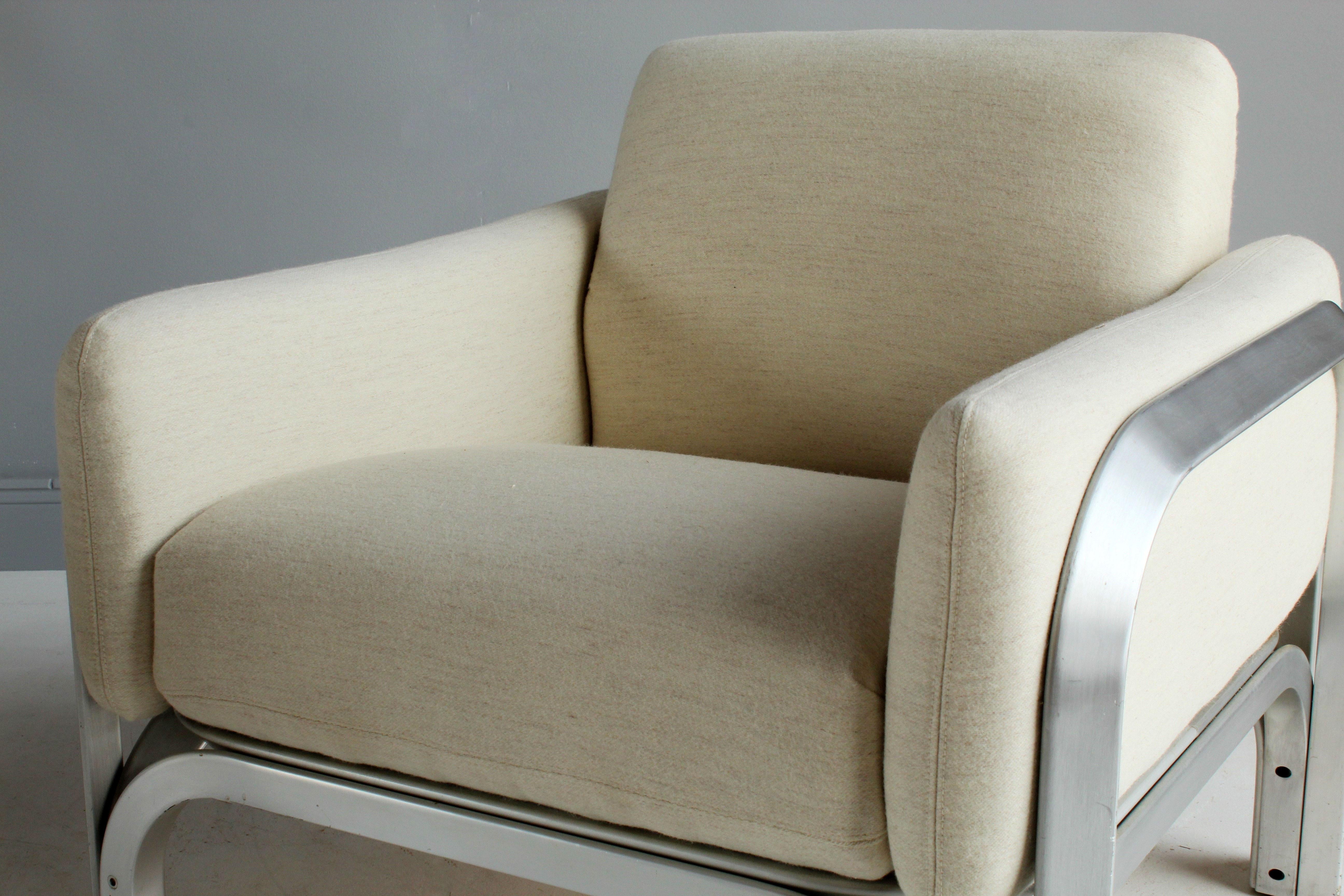Mid-Century Modern Jørn Utzon, Lounge Chairs Designed for Sydney Opera House, Steel, Fabric, 1960s