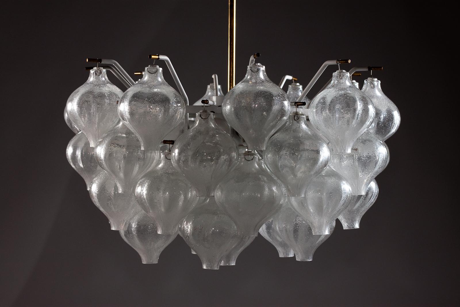 J.T. Kalmar 1960's Tulipan blown glass chandelier For Sale 4