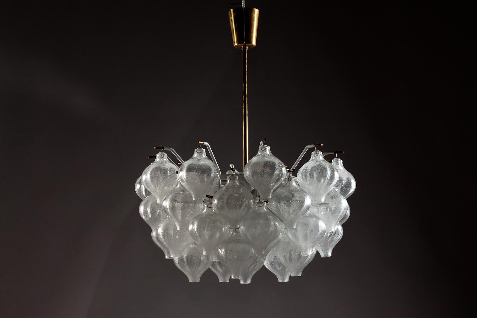 J.T. Kalmar 1960's Tulipan blown glass chandelier For Sale 9
