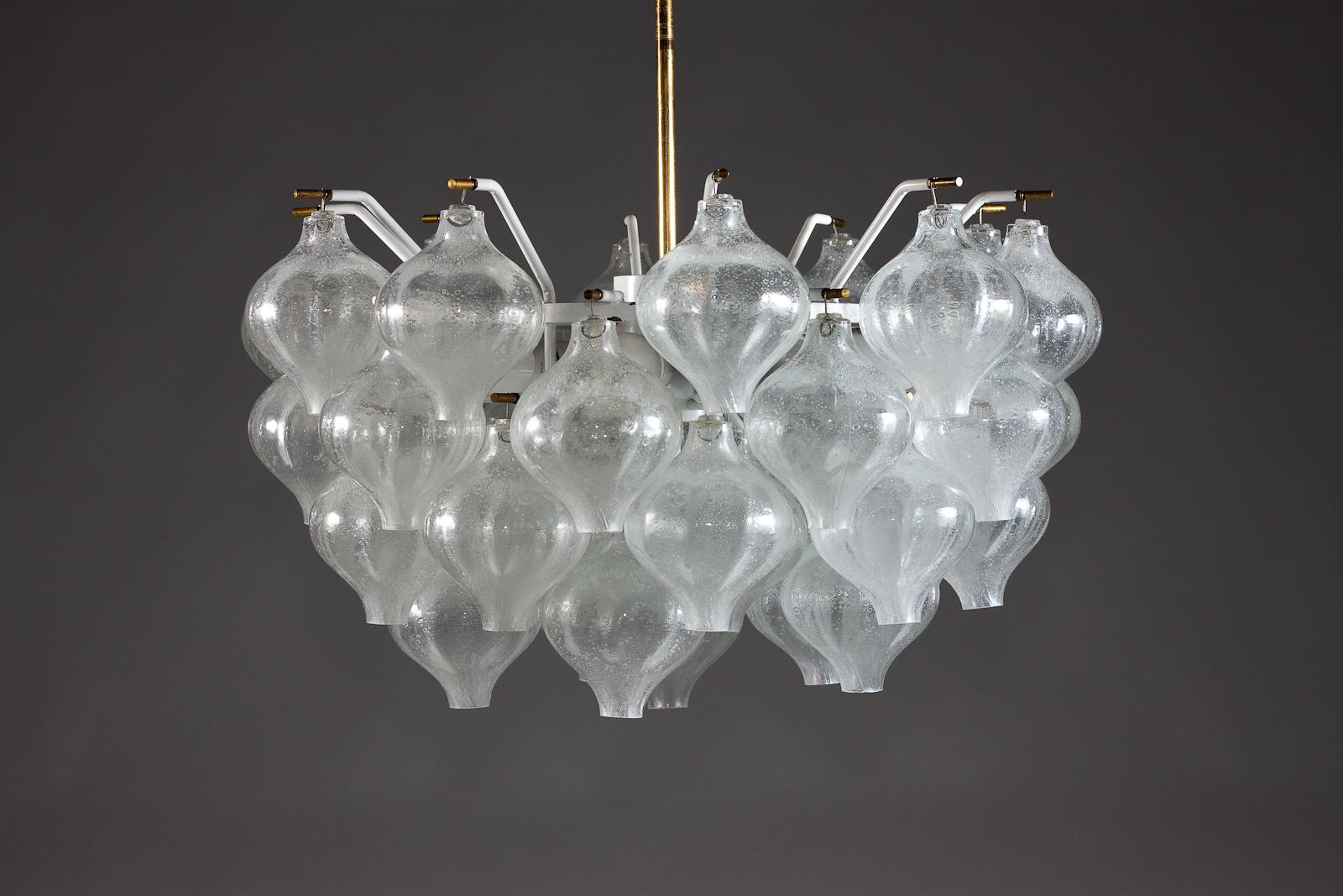 J.T. Kalmar 1960's Tulipan blown glass chandelier For Sale 10