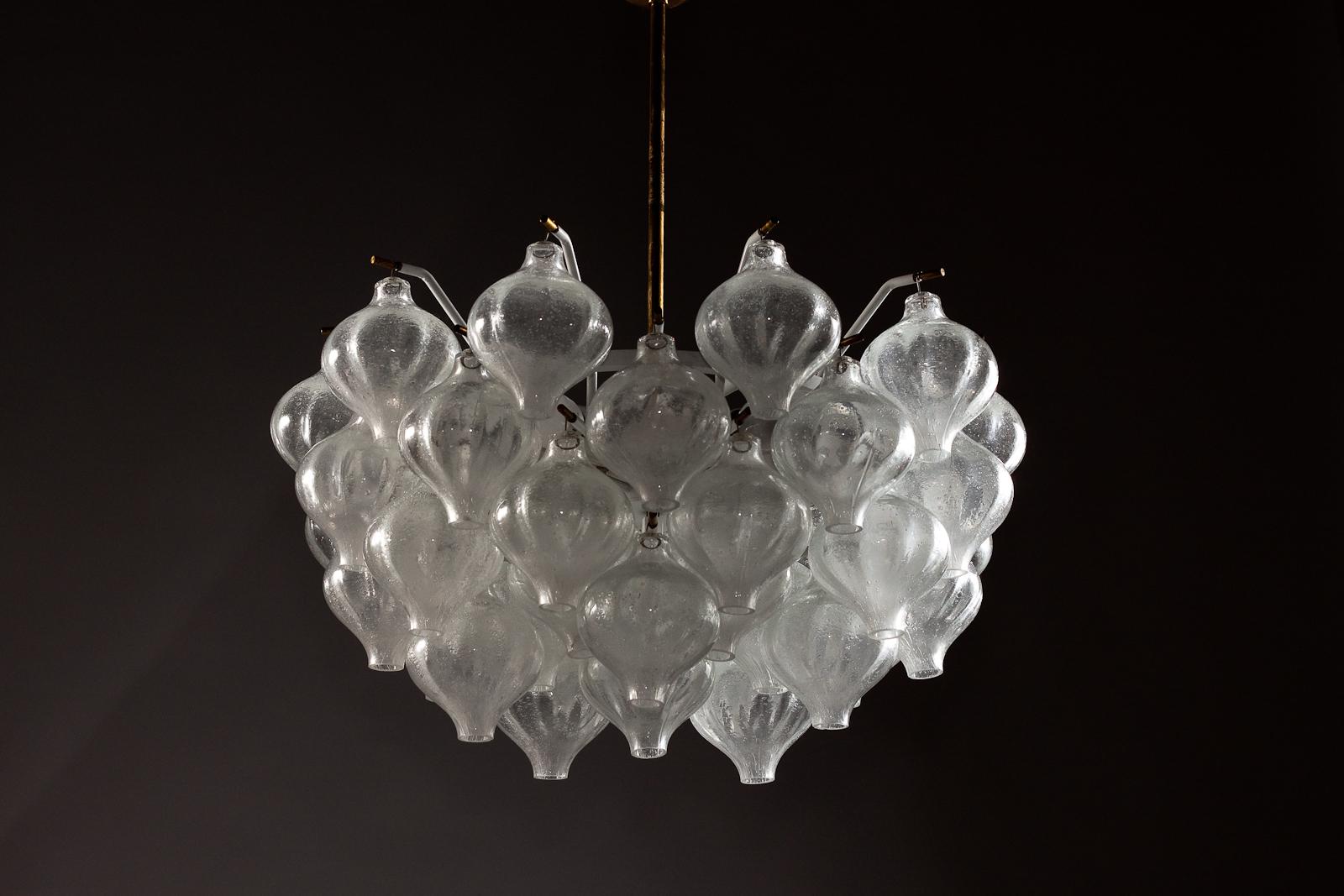 20th Century J.T. Kalmar 1960's Tulipan blown glass chandelier For Sale