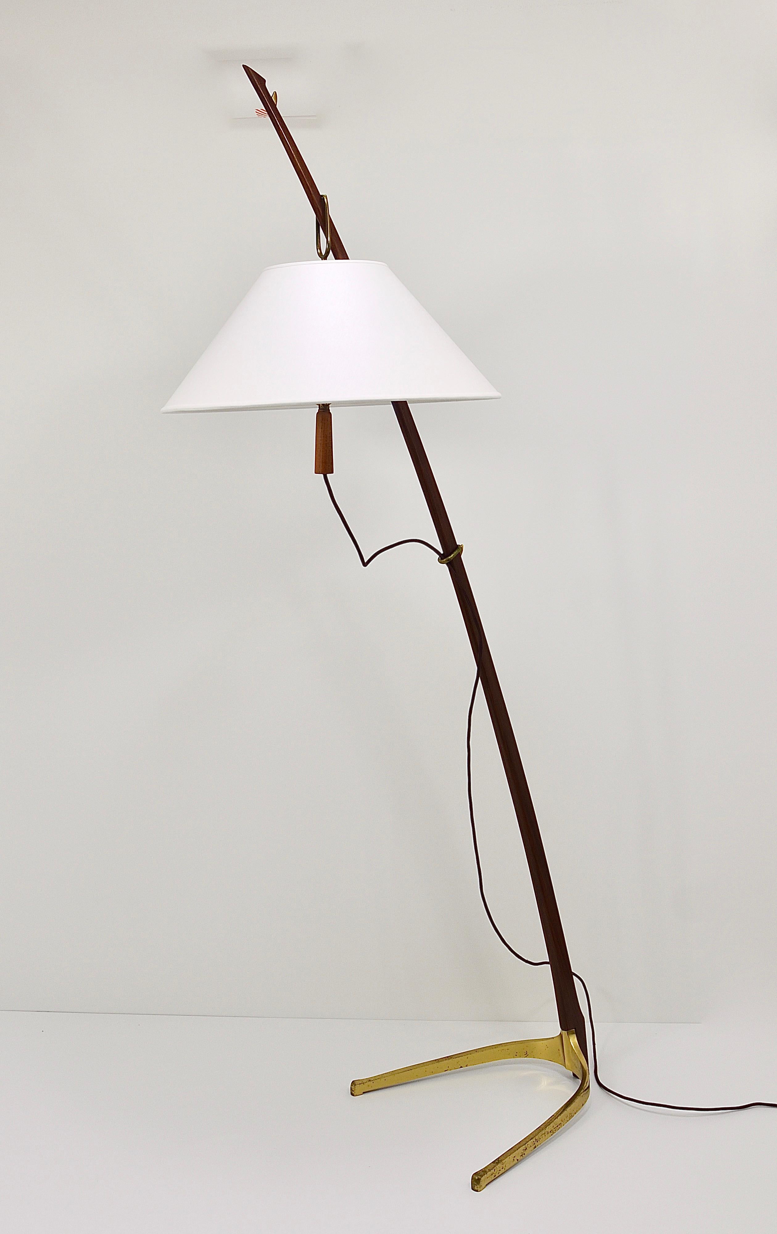 J.T. Kalmar 2x Dornstab Adjustable Floor Lamp, Brass, Walnut, Austria, 1950s For Sale 8