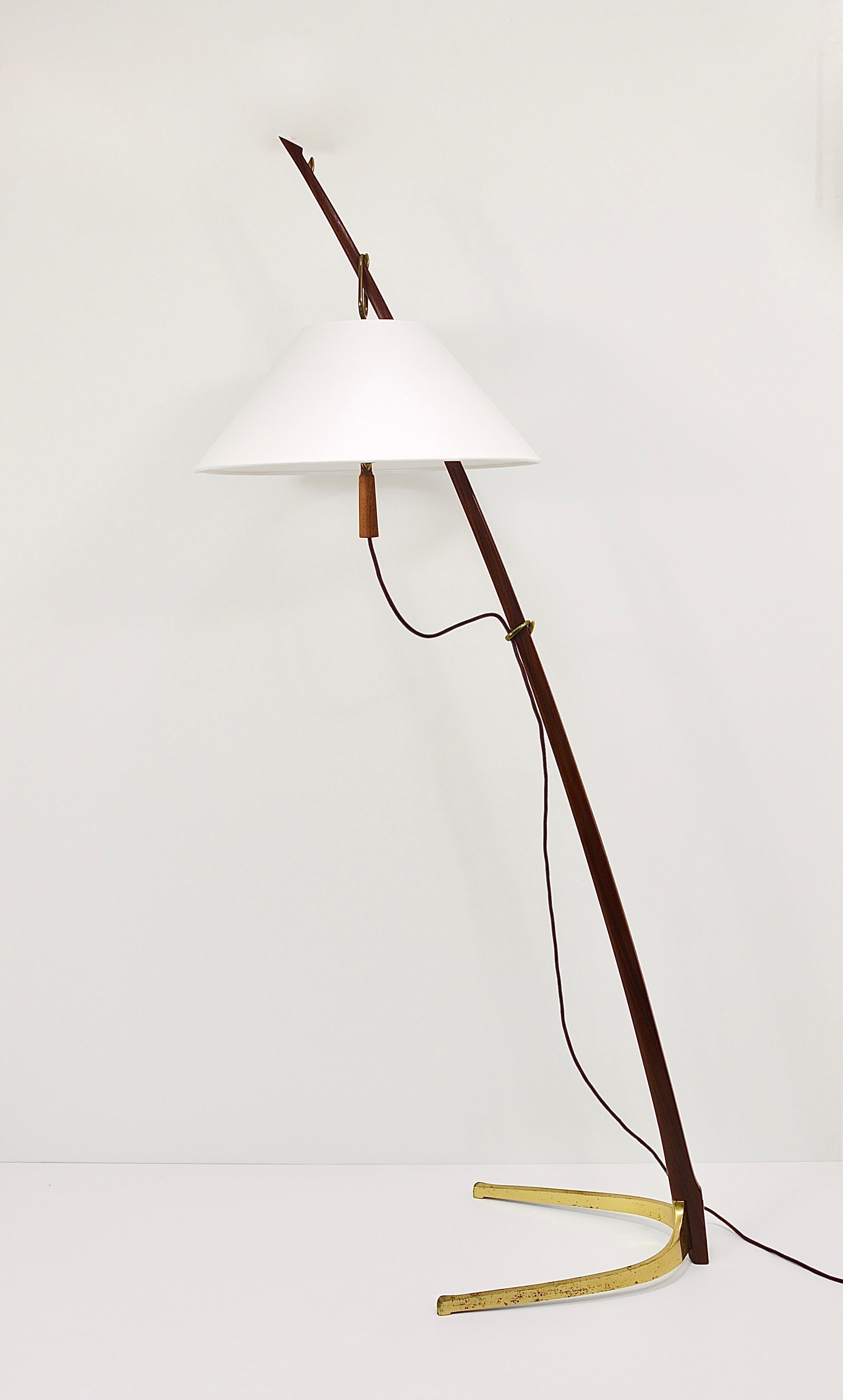 J.T. Kalmar 2x Dornstab Verstellbare Stehlampe, Messing, Nussbaum, Österreich, 1950er Jahre im Angebot 10