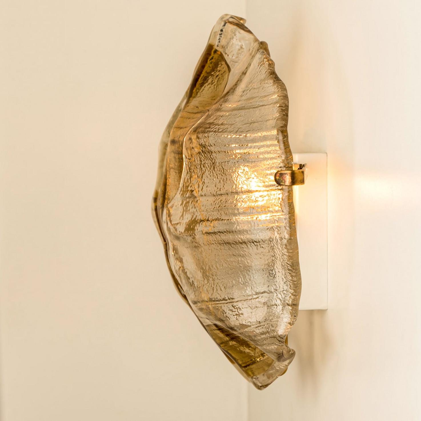 J.T. Apliques Kalmar de ámbar y cristal transparente, 1970 en venta 4