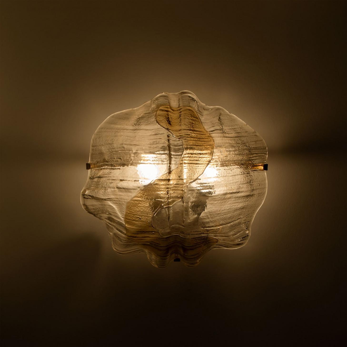J.T. Apliques Kalmar de ámbar y cristal transparente, 1970 Metal en venta