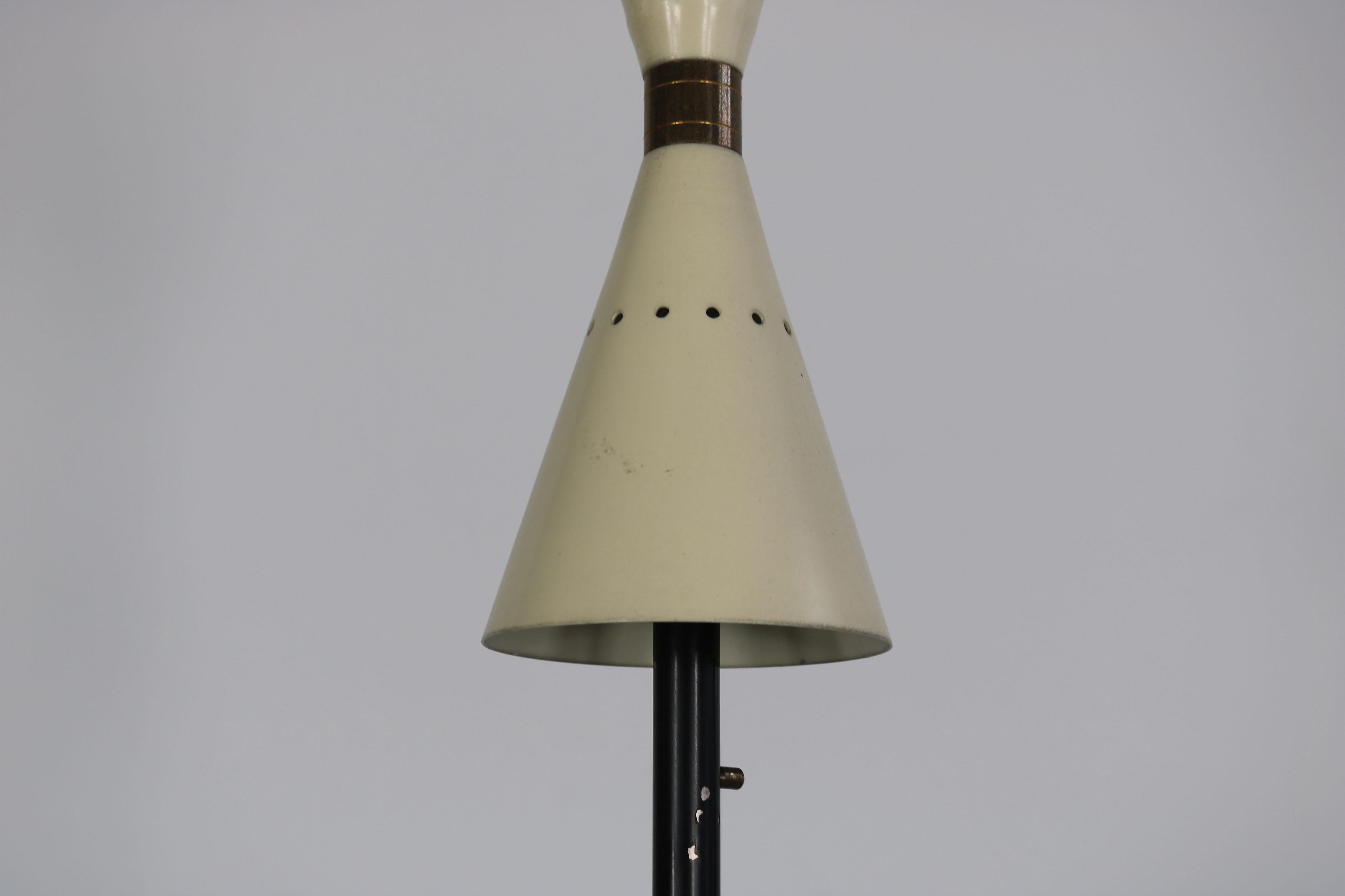 J.T. Kalmar österreichische Stehlampe, hergestellt von Kalmar, 1950er Jahre. im Angebot 3