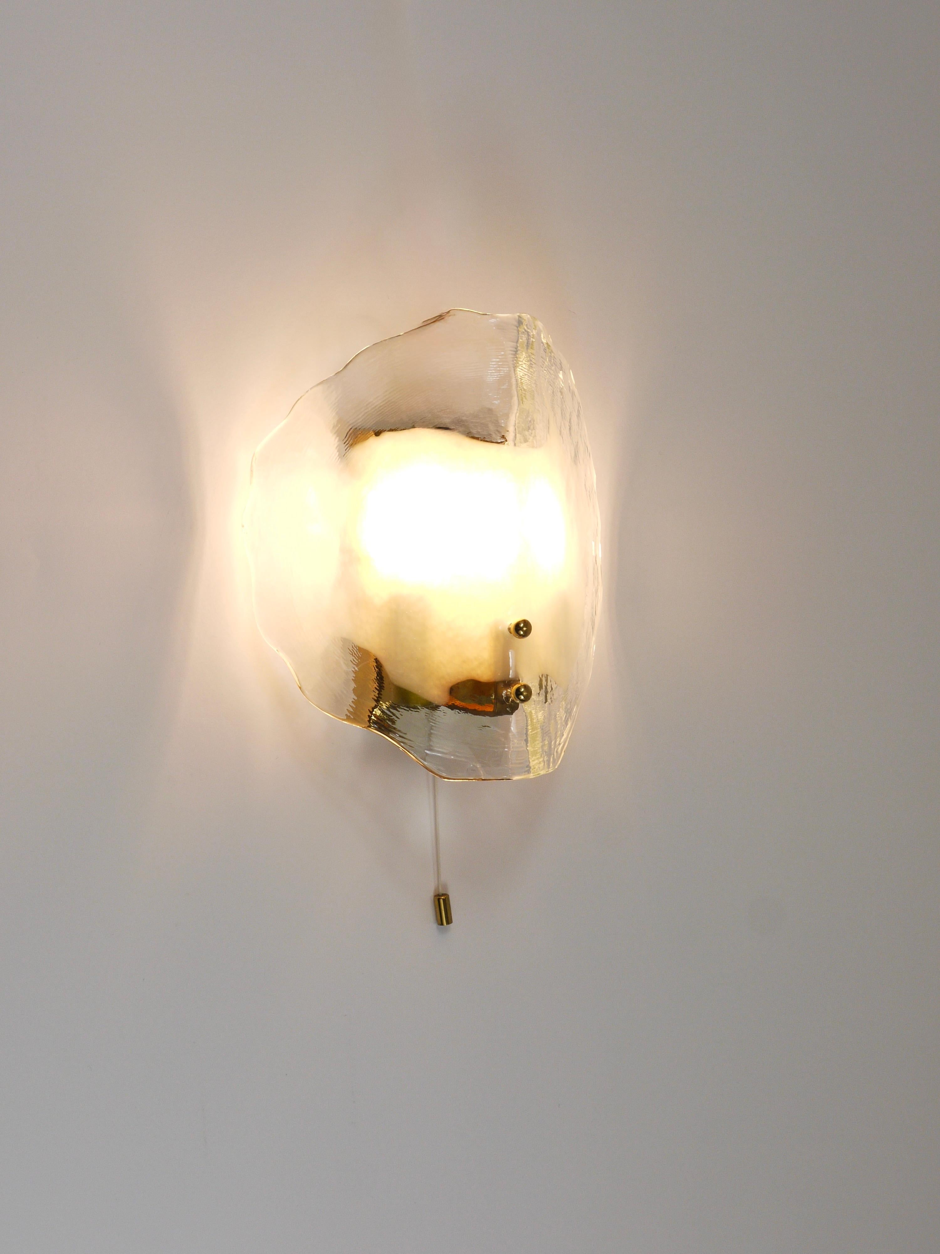 20th Century J.T. Kalmar Brass & Murano Glass Petal Sconce Wall Light, Vienna, 1970s For Sale