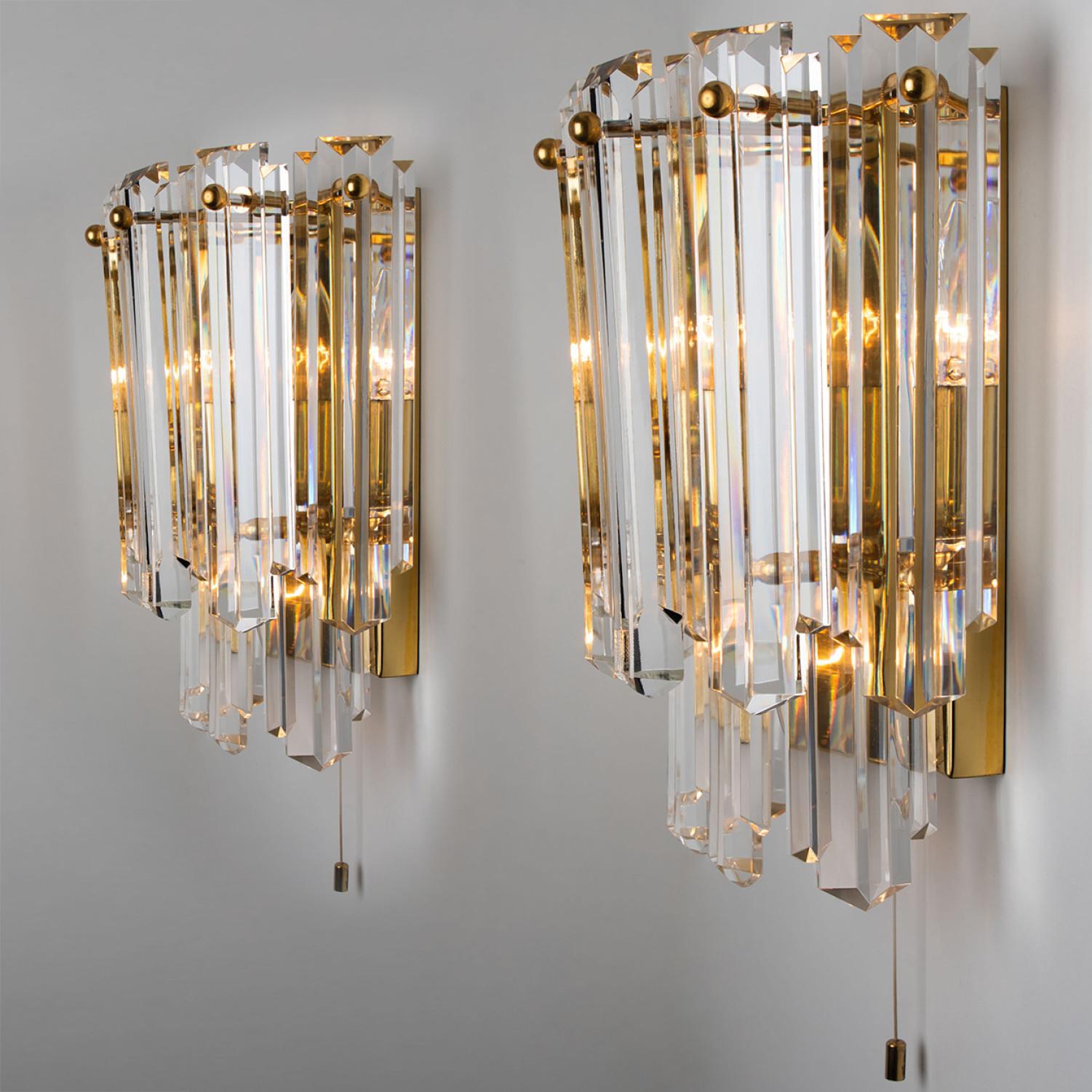 J.T. Kalmar Faceted Glass and Gilt Brass Sconces, Italy, 1970s In Good Condition For Sale In Rijssen, NL