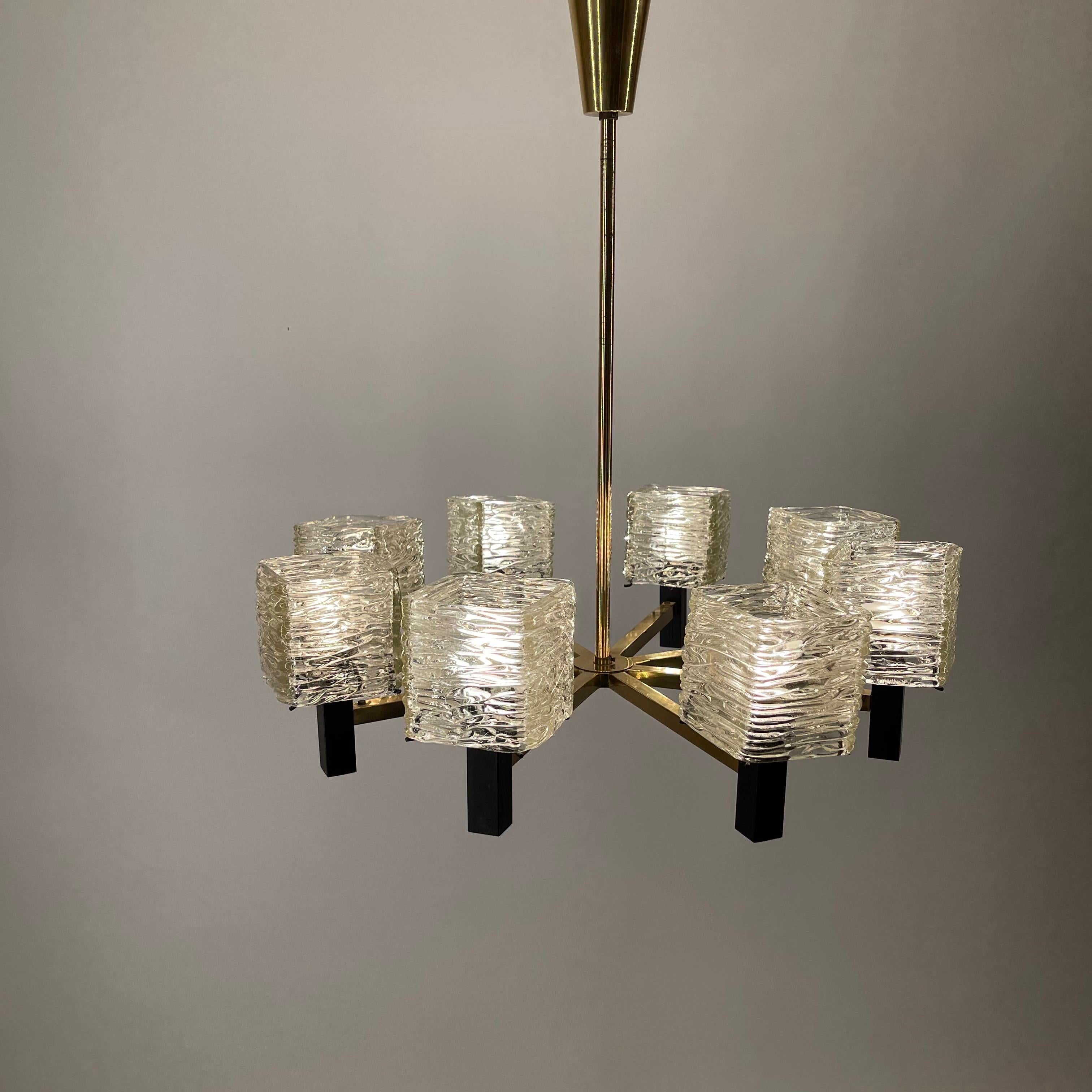 J.T. Kalmar Glass Chandelier, Austria 1950s 3