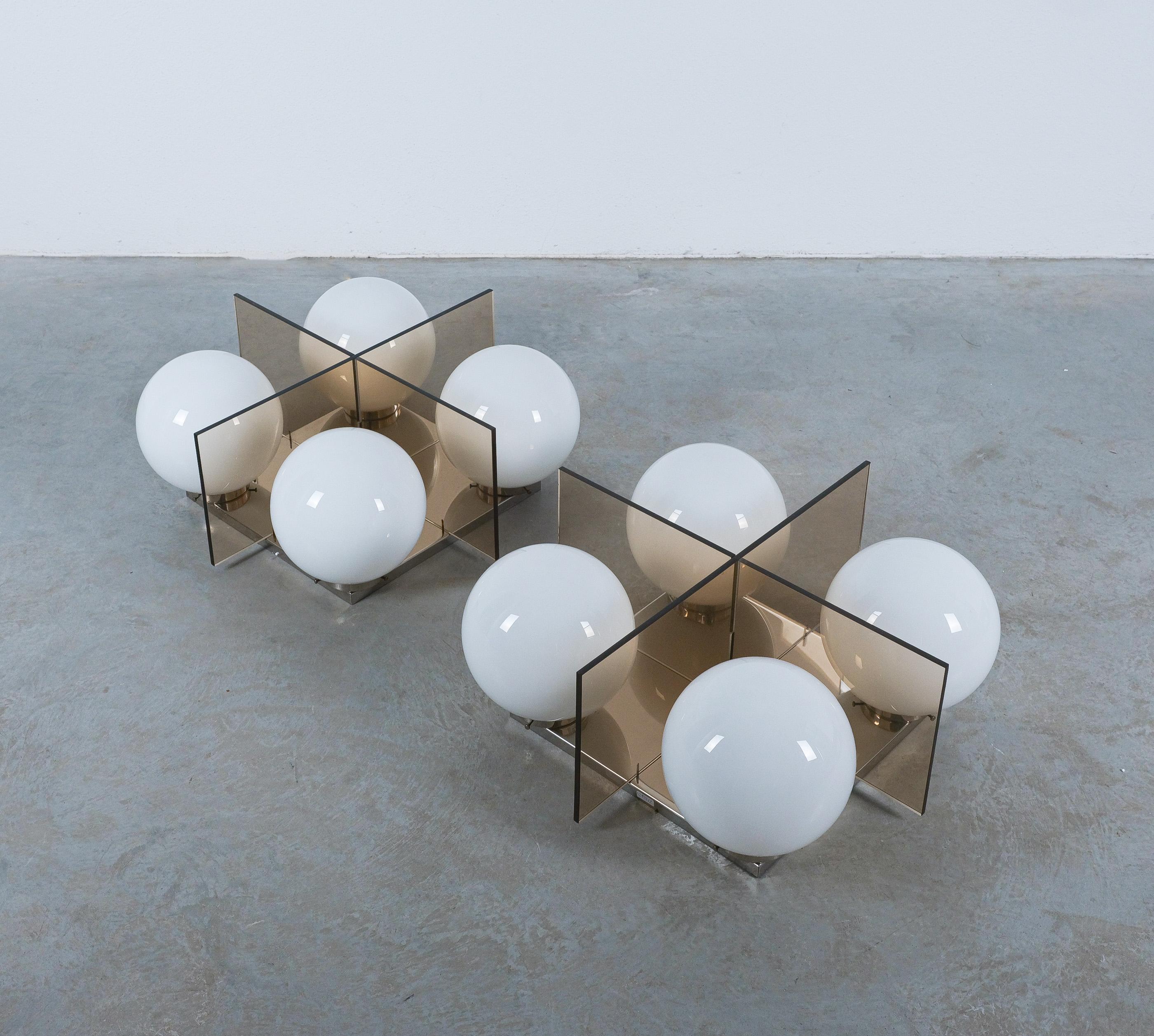 J.T Kalmar Mid-Century-Deckenleuchte aus Messing und Lucite mit Einbaubeleuchtung (2), Österreich im Zustand „Gut“ im Angebot in Vienna, AT