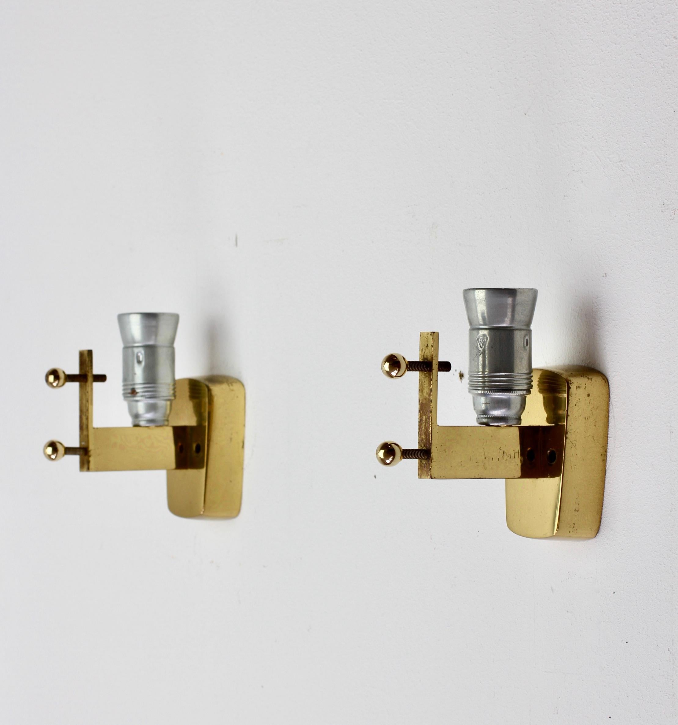 J.T. Kalmar Pair of Large 1950s Brass & Textured Glass Wall Lights or Sconces 7