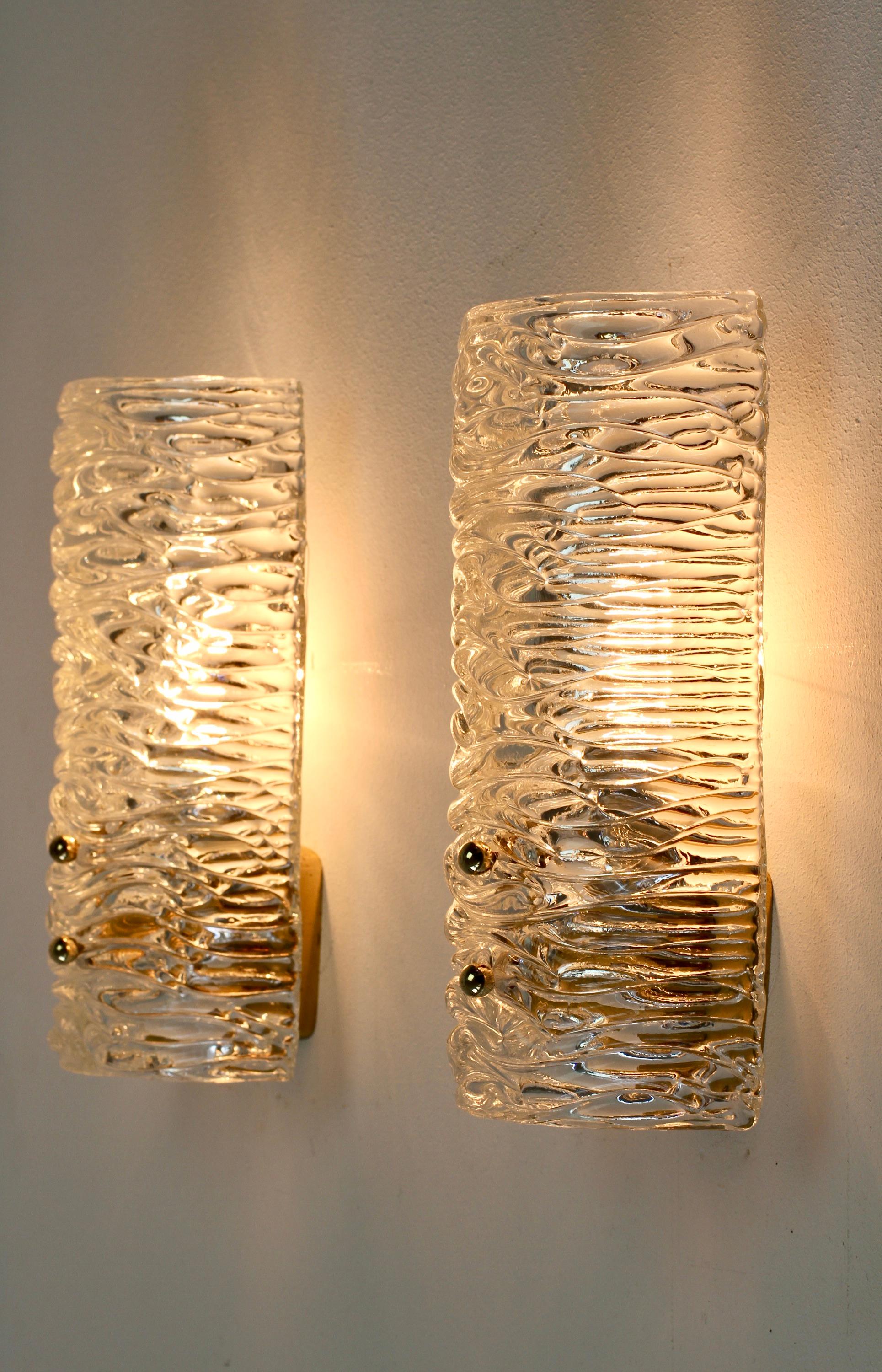 Austrian J.T. Kalmar Pair of Large 1950s Brass & Textured Glass Wall Lights or Sconces