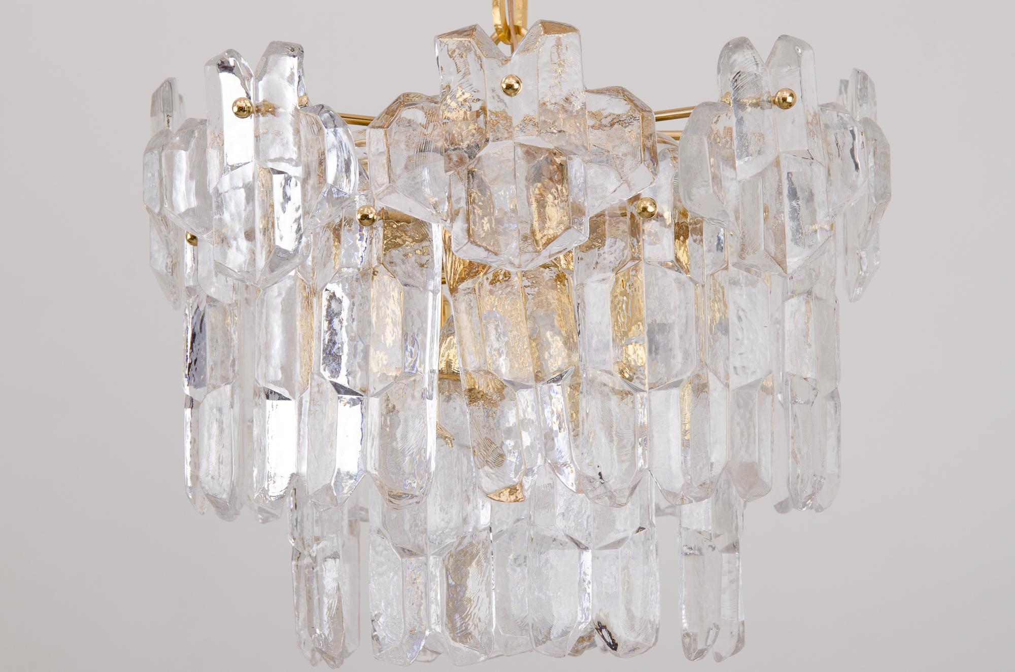 J.T. Kalmar Palazzo chandelier gold brass glass, 1970s.
Original condition.
We have a fitting sconce (see last Picture ) (not included at this price)