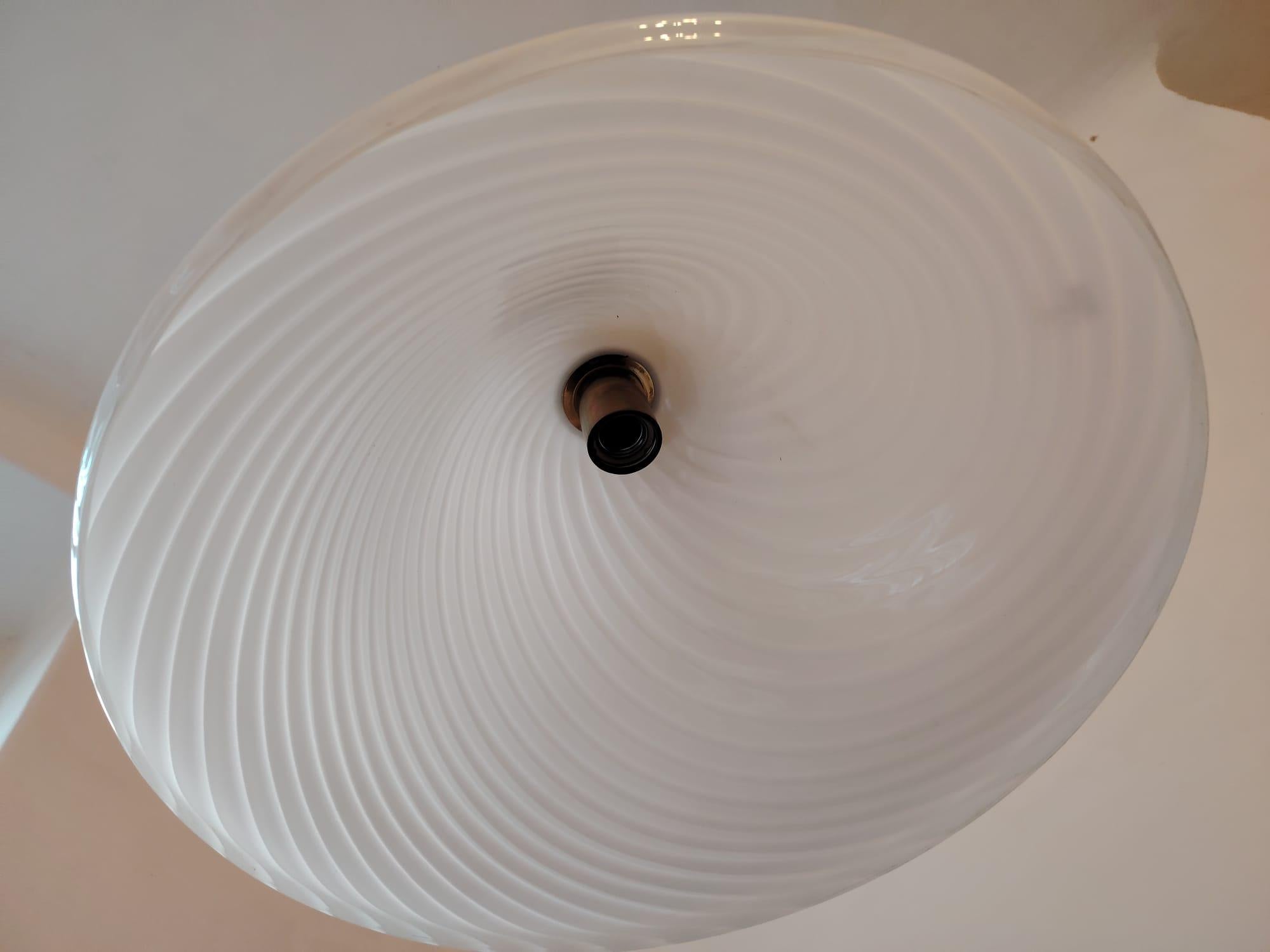 J.T. Kalmar Anhänger mit Murano Wirbel-Muster Glas im Angebot 5