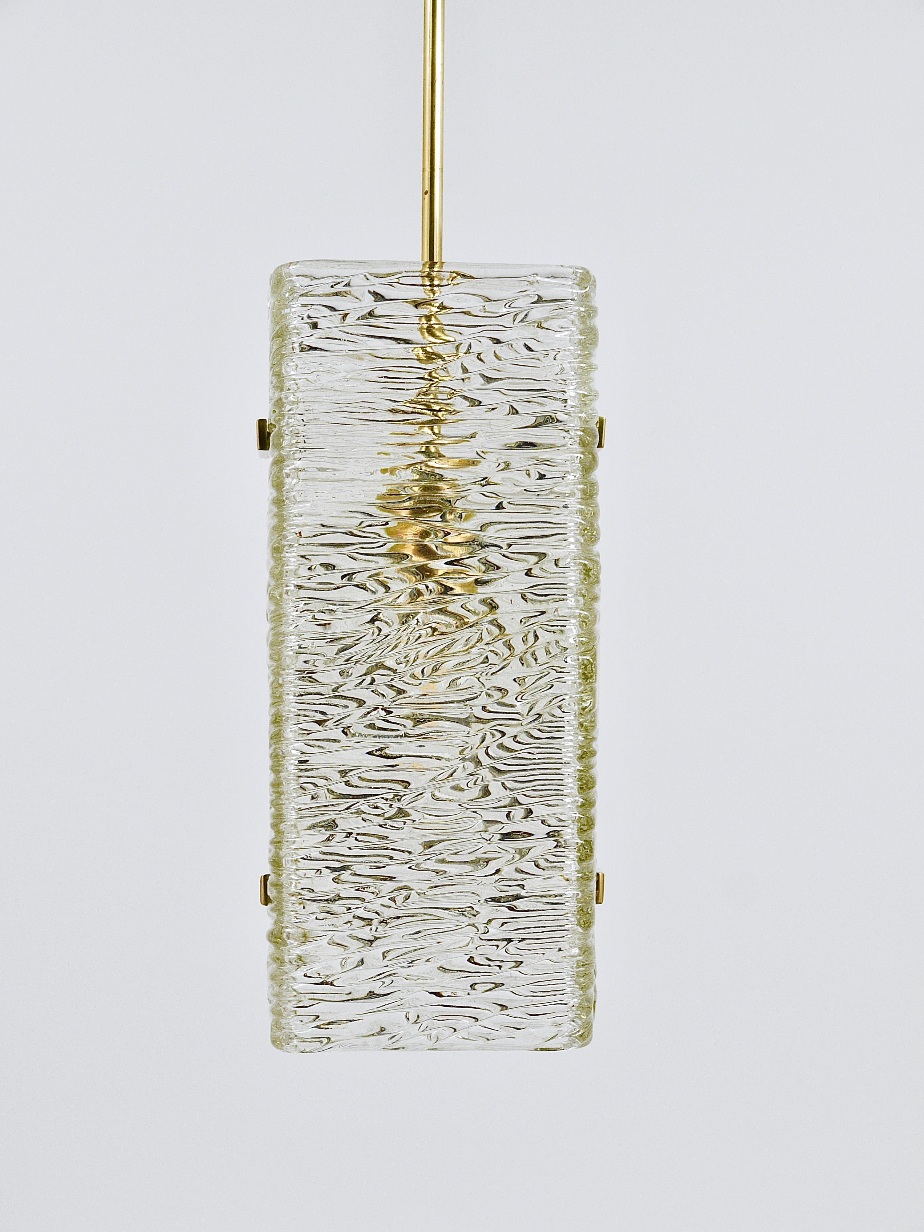 J.T. Kalmar Rectangular Textured Glass & Brass Chandelier, Pendant Lamp, 1950s in vendita 13
