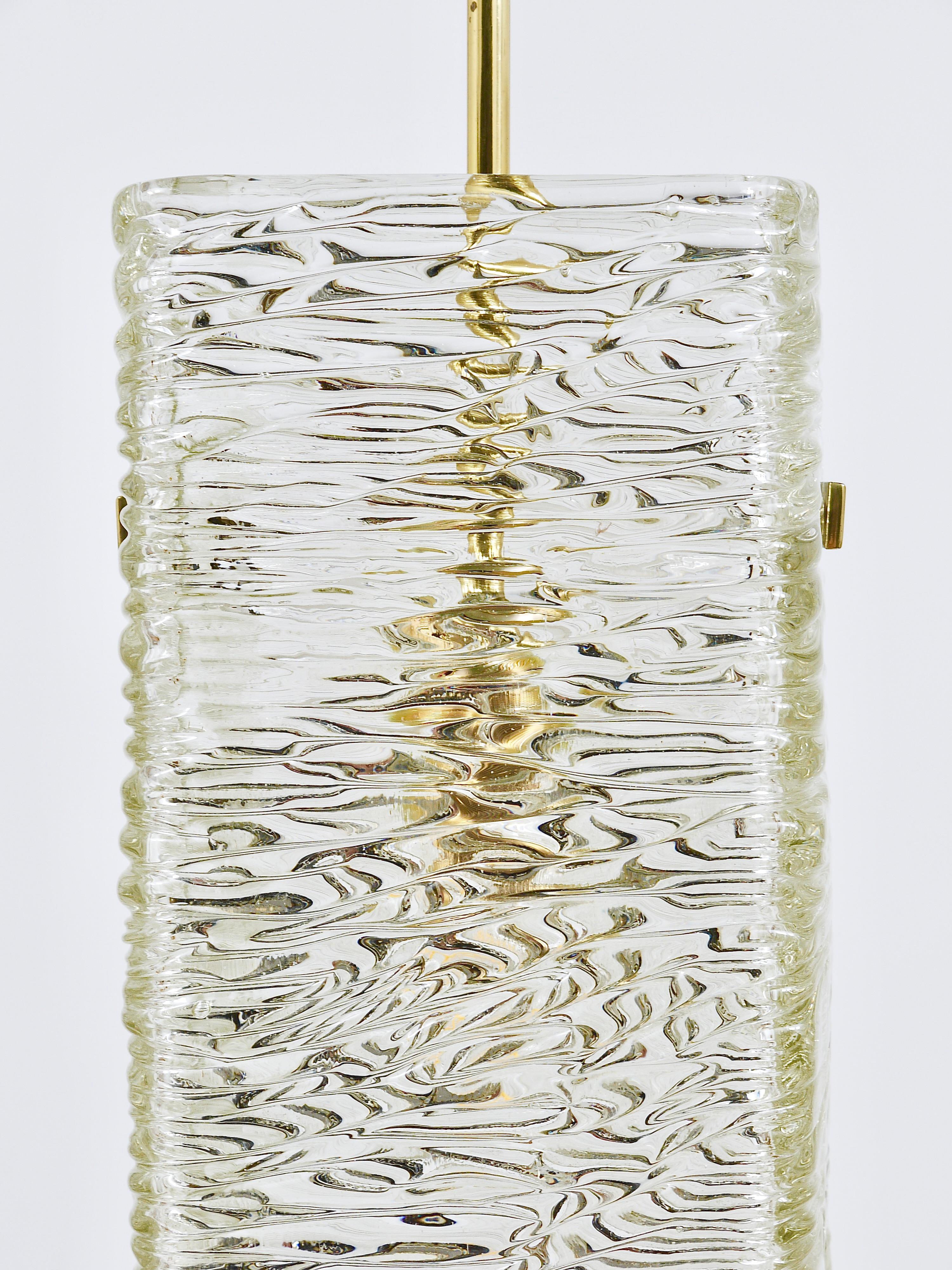 Mid-Century moderno J.T. Kalmar Rectangular Textured Glass & Brass Chandelier, Pendant Lamp, 1950s in vendita