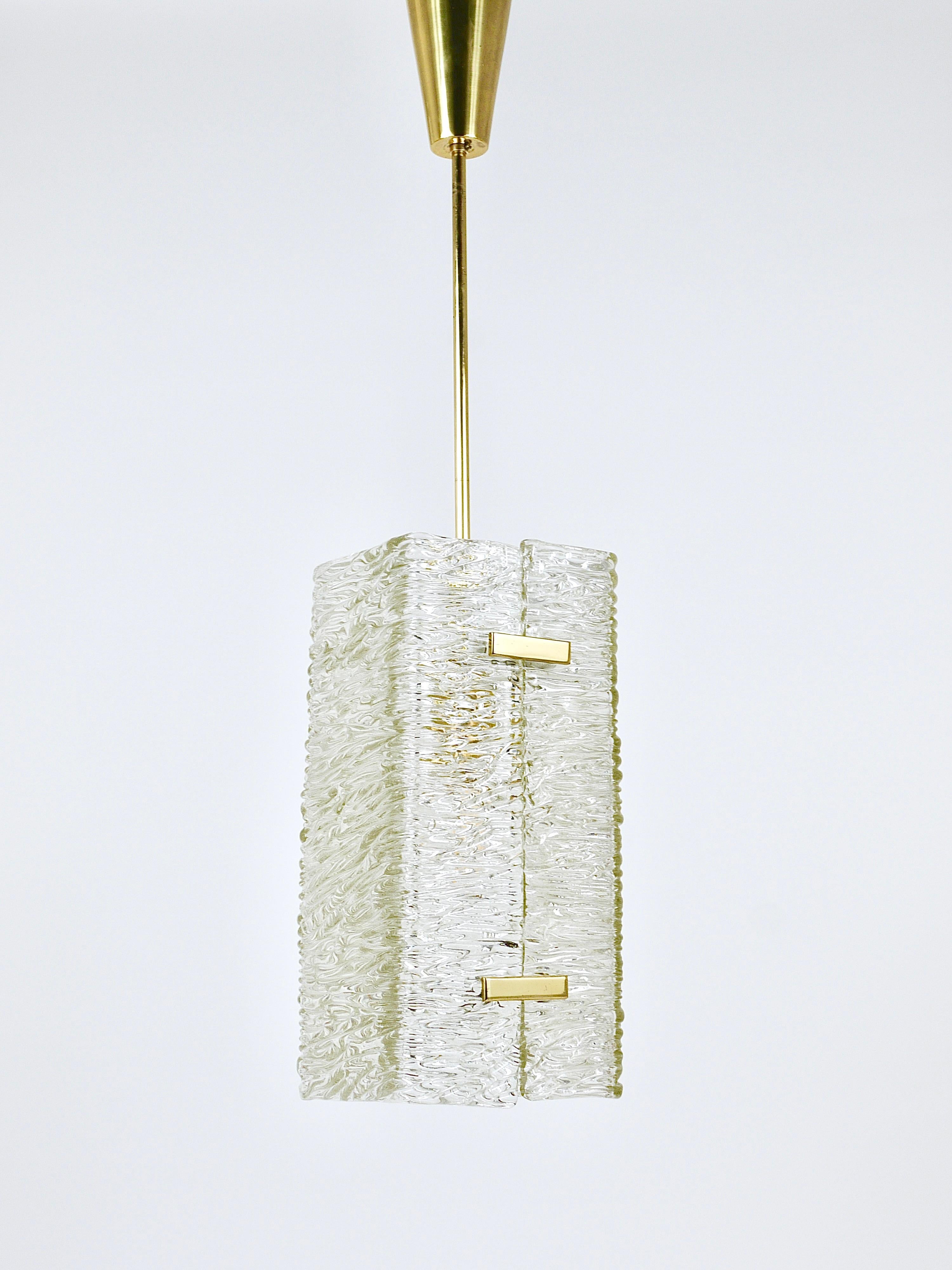 J.T. Kalmar Rectangular Textured Glass & Brass Chandelier, Pendant Lamp, 1950s in vendita 2
