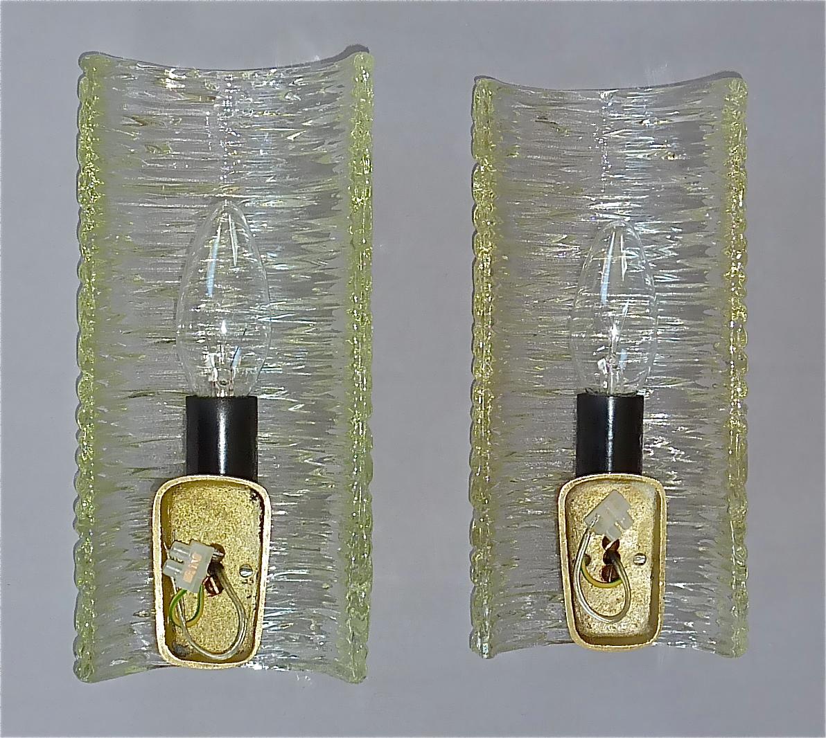J.T. Kalmar Sconces Wall Lights Textured Murano Glass Brass Venini Style 1950s For Sale 2