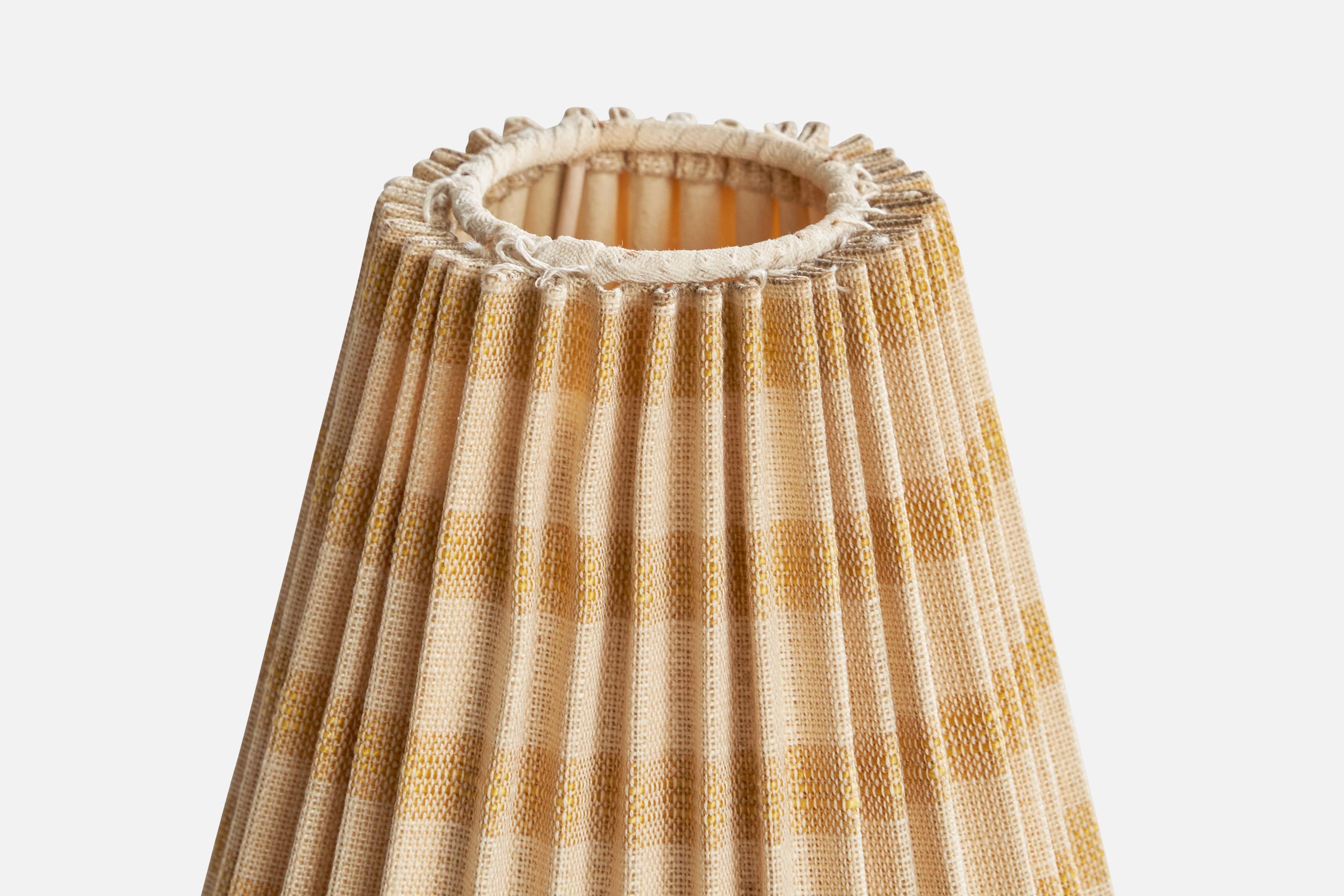 J.T. Kalmar, lampe de table, laiton, tissu, Autriche, années 1950 Bon état - En vente à High Point, NC