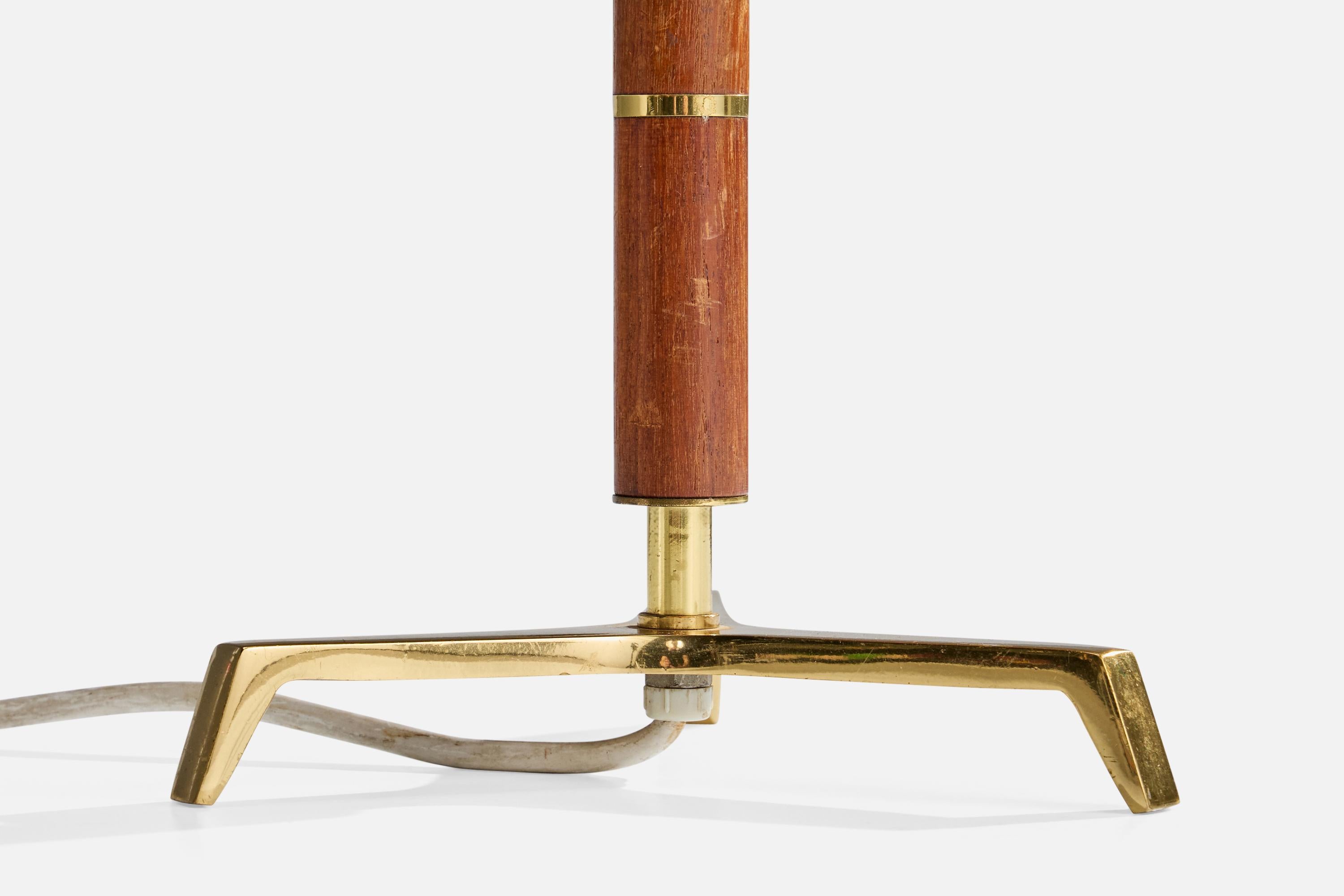 J.T. Kalmar, Tischleuchte, Messing, Teak, Österreich, 1960er Jahre im Angebot 1