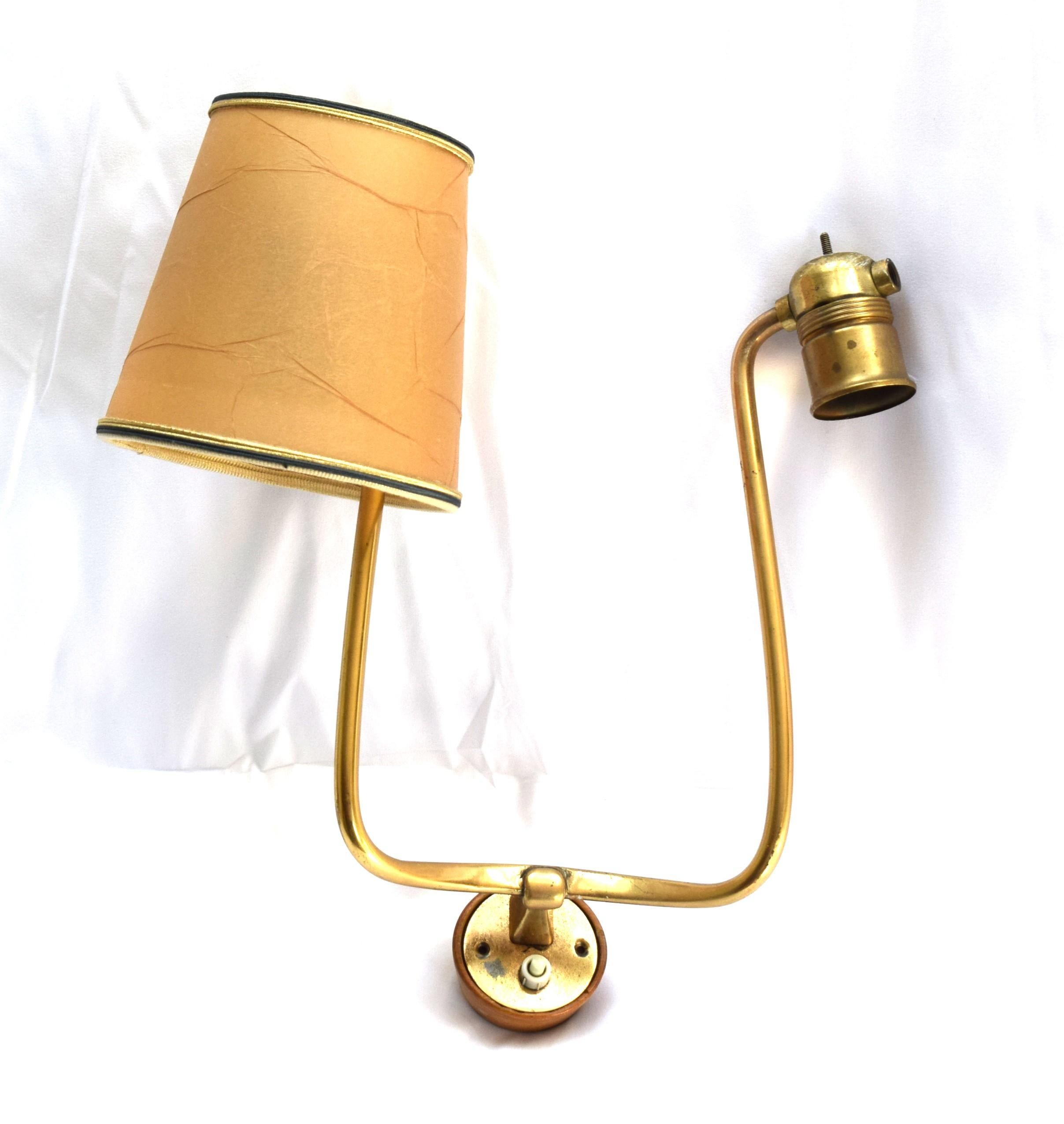 Ottone J.T. Lampada da parete a due bracci Kalmar; Joseph Frank in vendita