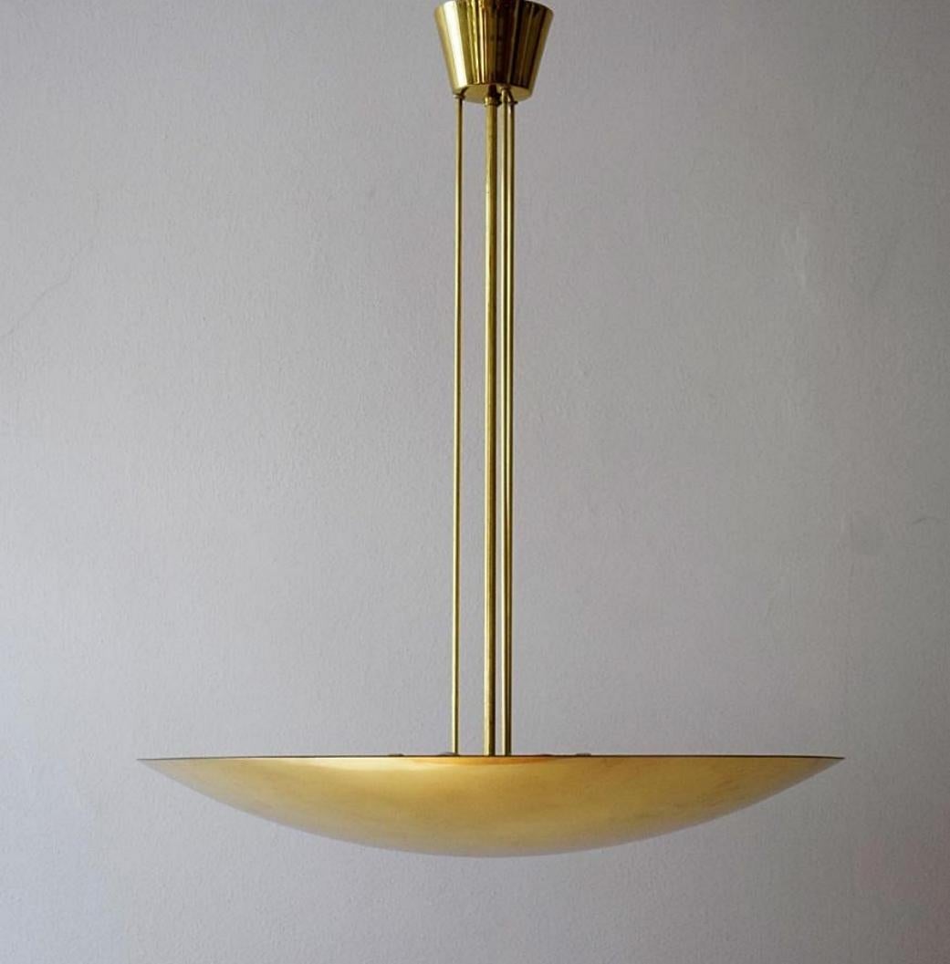 Beautiful Mid-Century Modern 'UFO' ceiling light, manufactured by J.T. Kalmar in 1960's, Austria, Vienna. This chandelier is a striking appearance in every room. Elegant shape and high quality
workmanship with lovely patina. The light is made