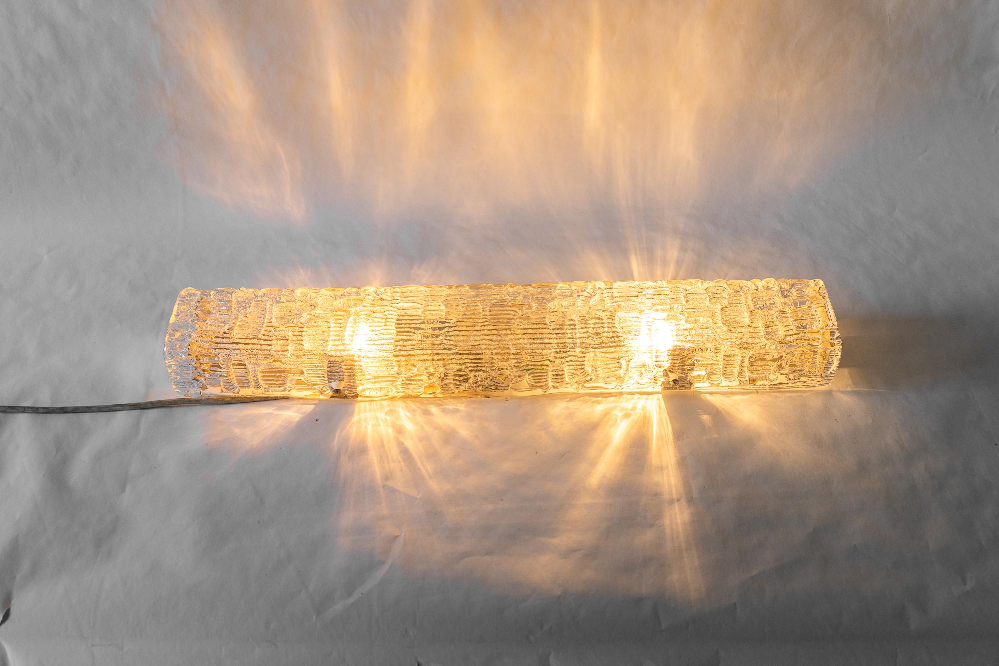 J.T.Kalmar Wall Lamp with Structure Glass, Vienna, Around 1950  For Sale 2