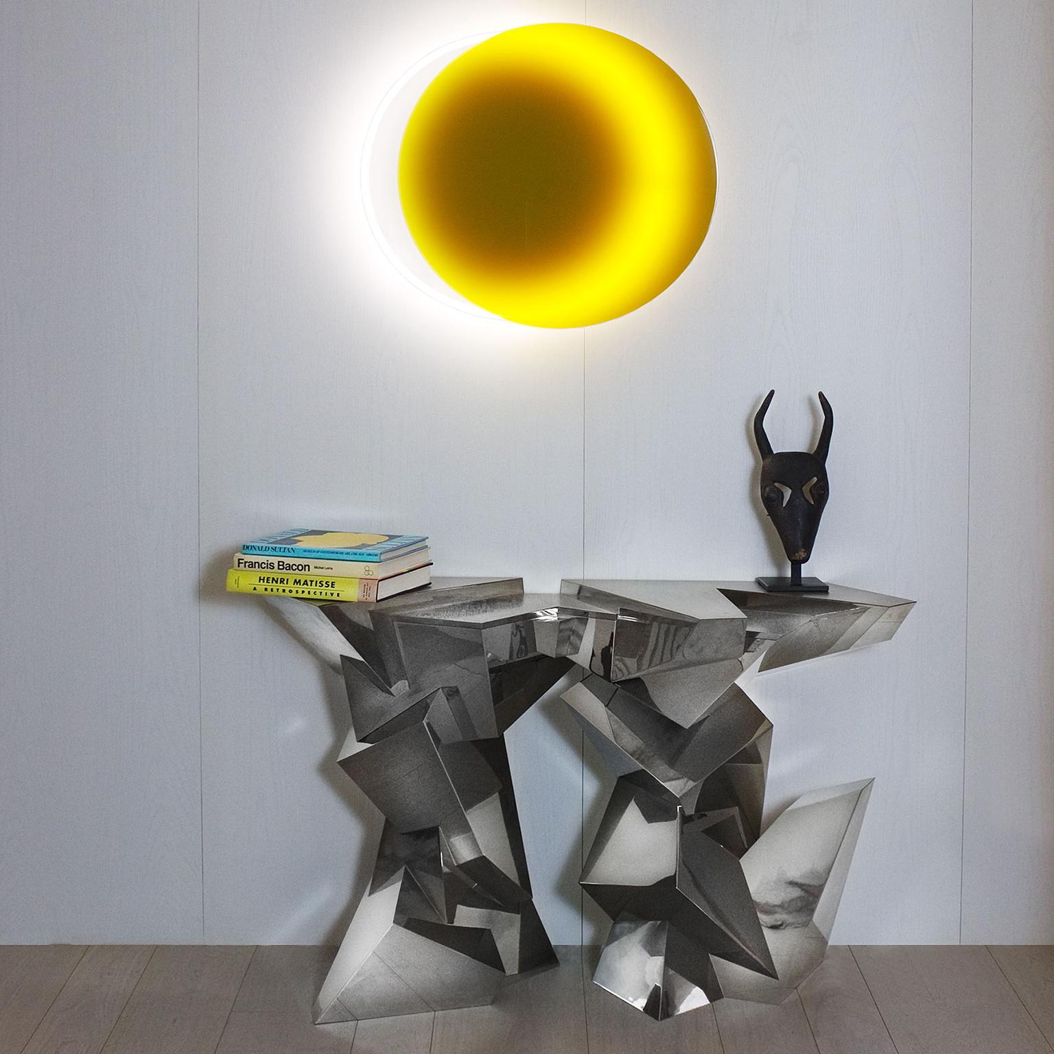 Quartz console designed by Juan and Paloma Garrido for Damian Garrido in 2015
Silver plated brass and later nickel-plated.
 