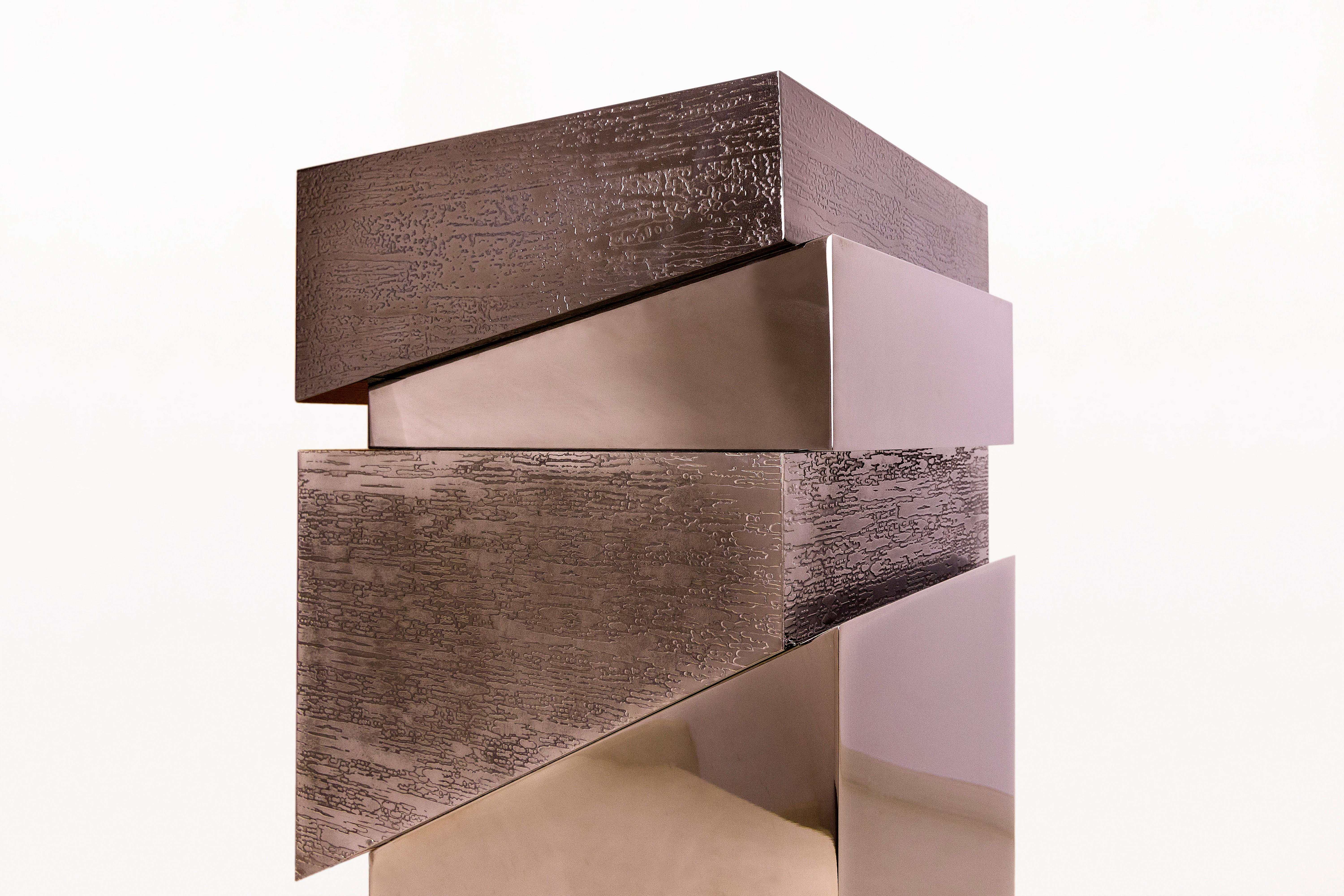 Juan and Paloma Garrido Pedestal, 2019, Spanien (Metall) im Angebot