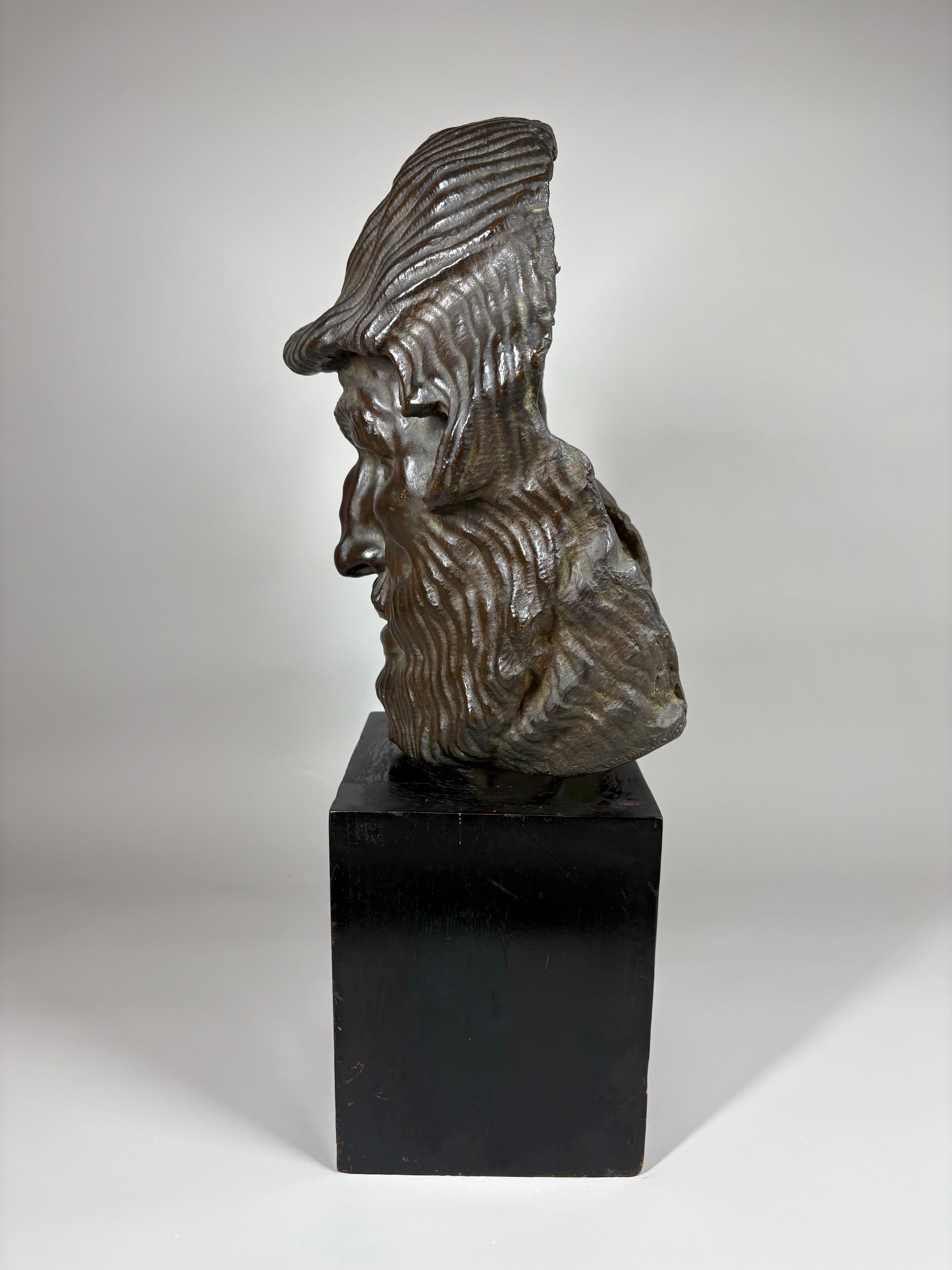 Bronzo Juan Carlos Iramain (1900-1973), Bronze relief of bearded man in vendita