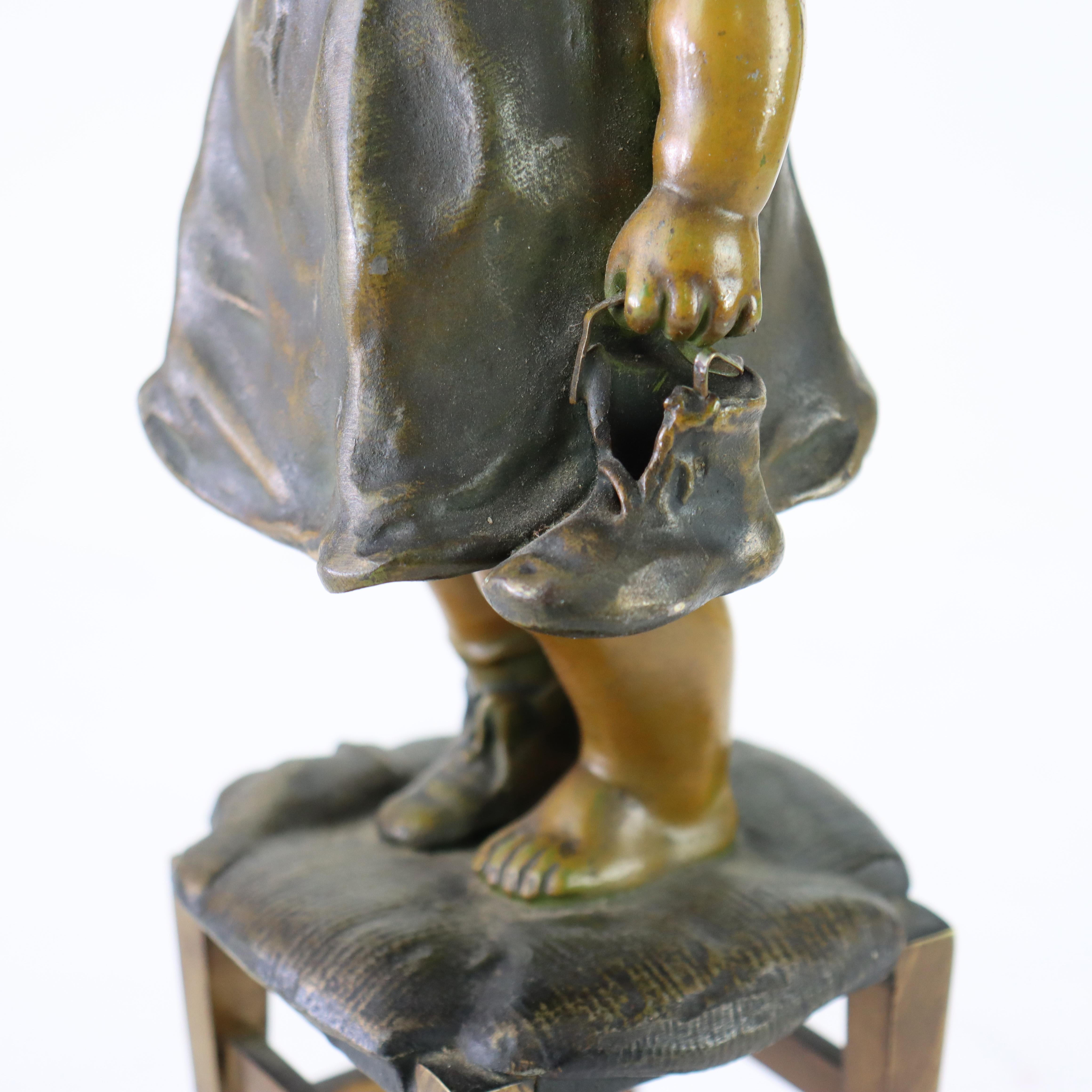 Juan Clara 1st Edition Bronze Figure “Girl On The Stool” C1900 in vendita 5