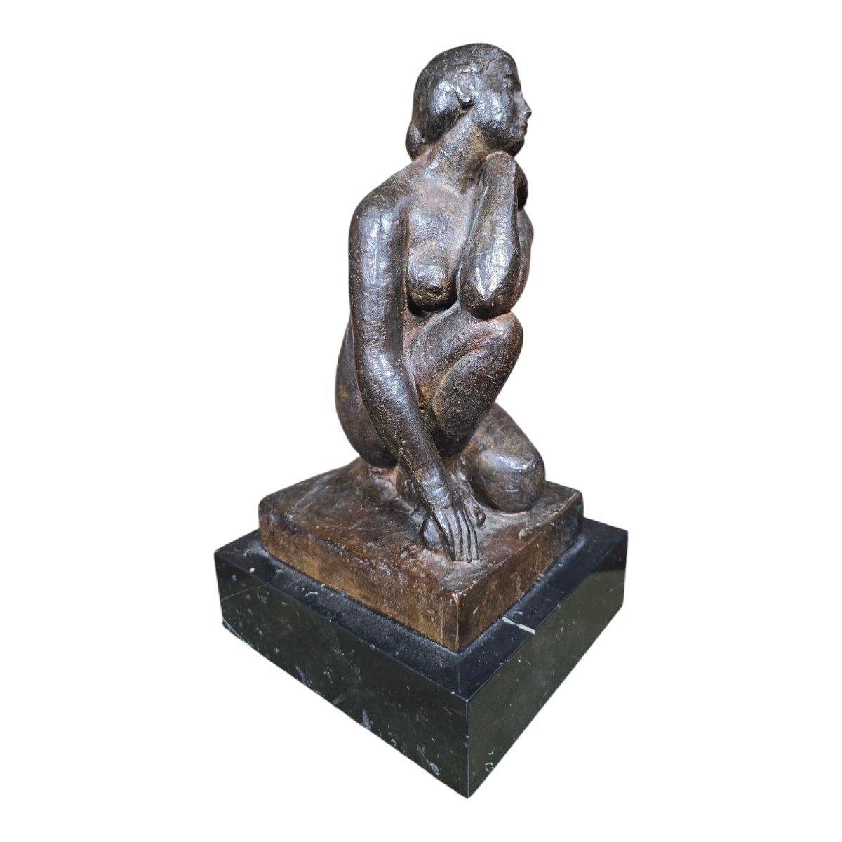 Juan Clara i Ayats (1875–1958) – Patinated Bronze Sculpture on Marble Base
Catalonia, Early 20th Century

A refined and emotive solid bronze sculpture by renowned Catalan artist Juan Clara i Ayats, celebrated for his deeply humanistic and