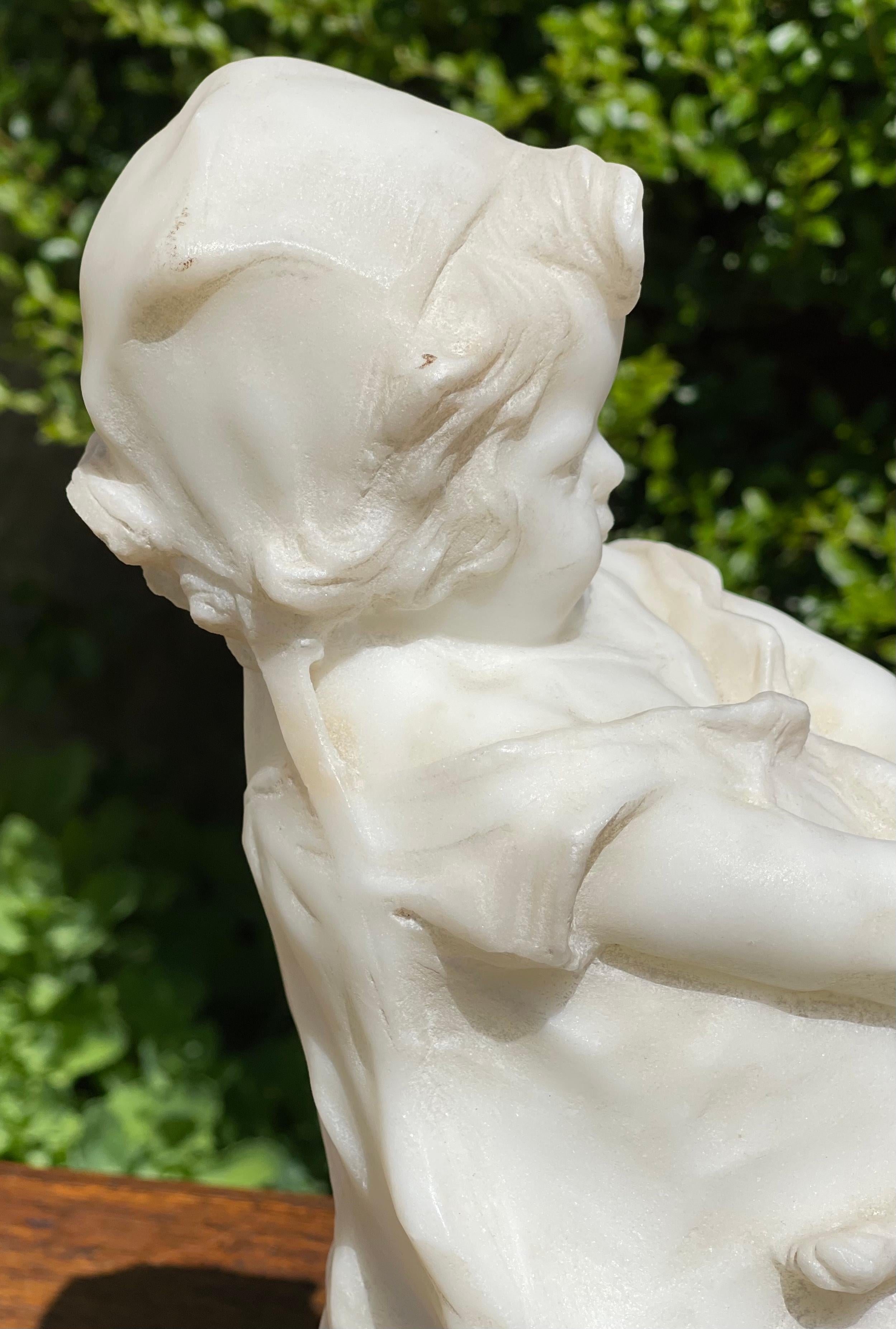 Juan Clara, Young Girl and the Cat, Carrara Marble, 19th Century For Sale 4