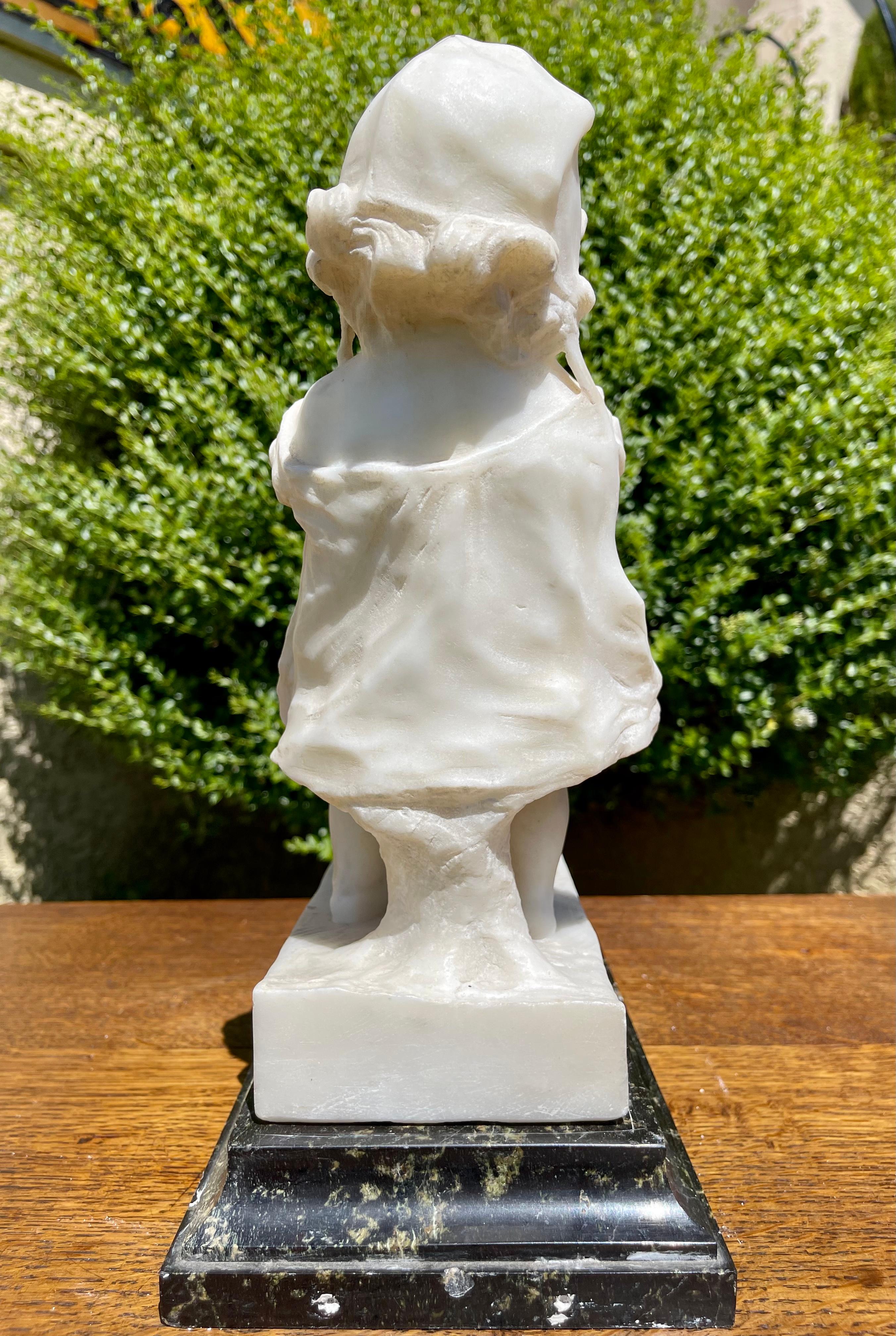 Juan Clara, Young Girl and the Cat, Carrara Marble, 19th Century For Sale 7