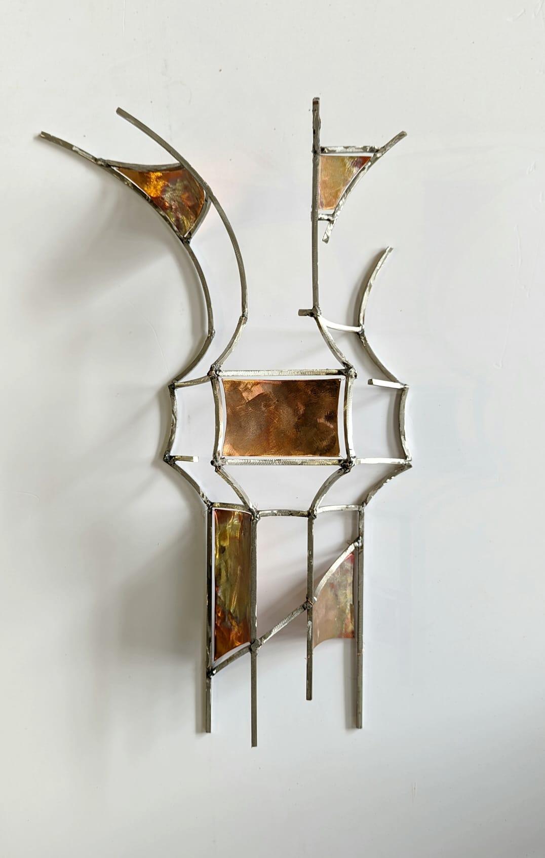 Ainay Gothic Nerve – Sculpture von Juan Garaizabal