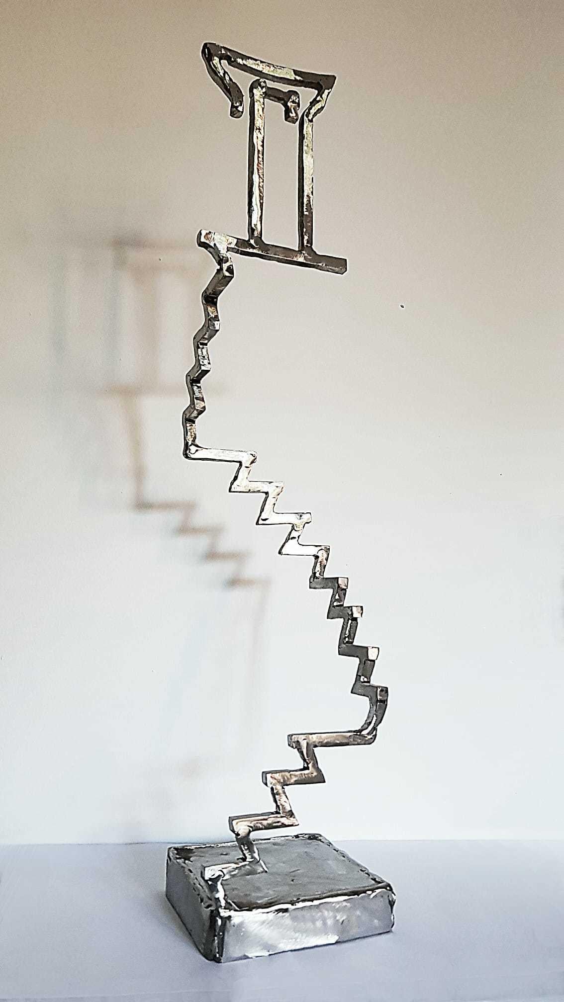 Juan Garaizabal Abstract Sculpture - Ever time gate