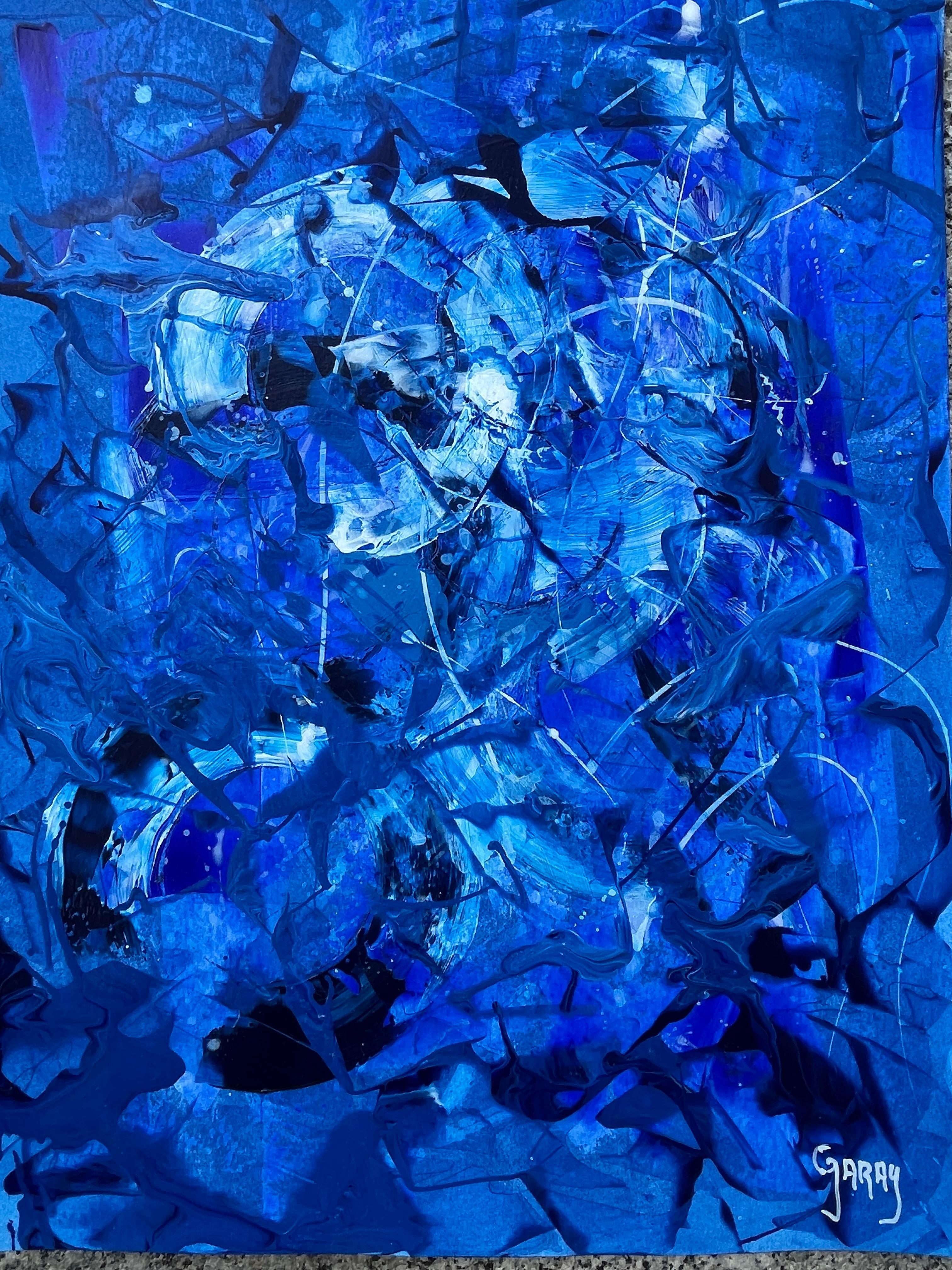 Papier abstrait 002 - Gris Abstract Painting par Juan Jose Garay