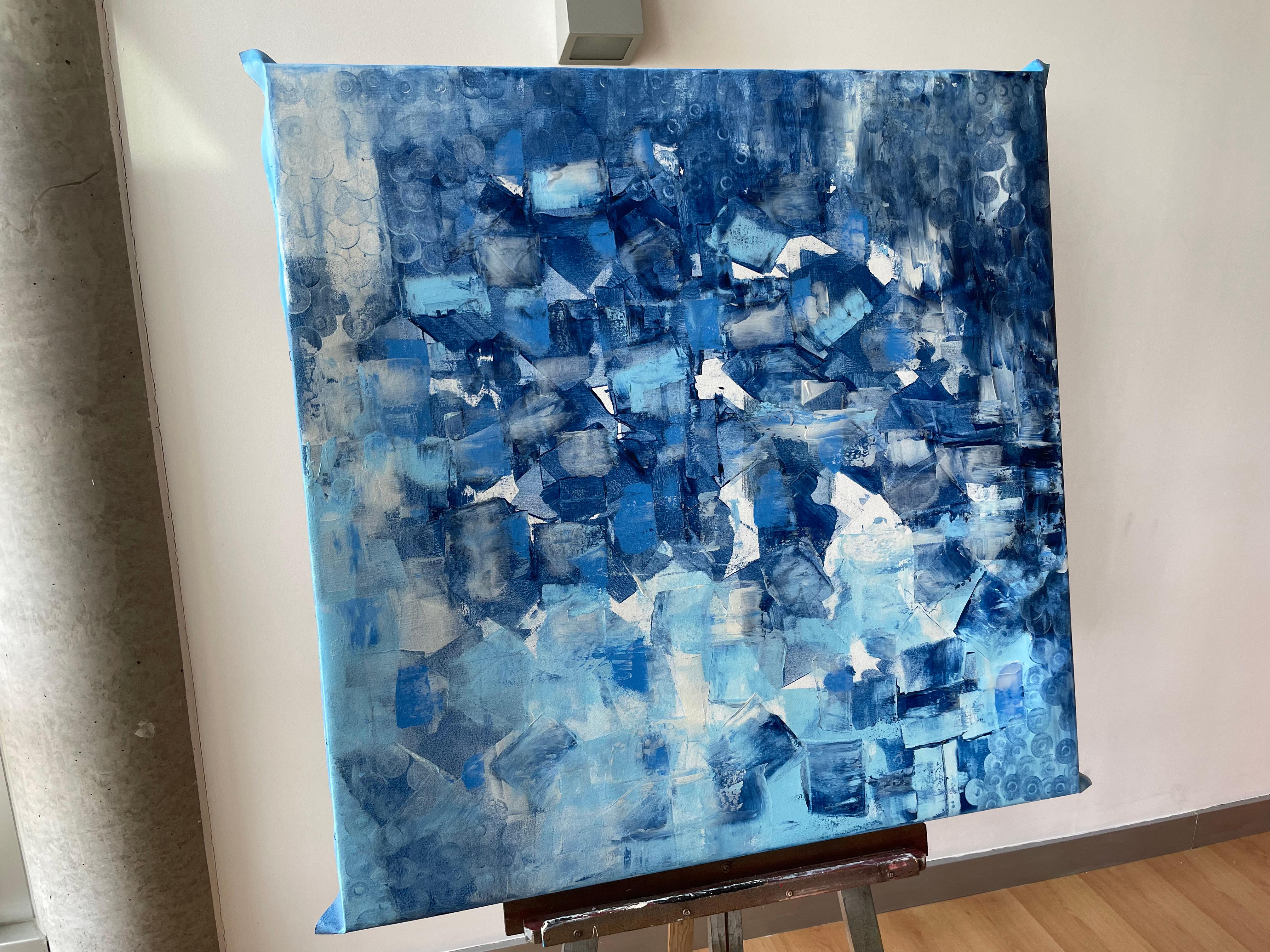Abstraction in Blue and White

On the vast canvas of this abstract painting, the viewer is immersed in a deep exploration of blue and white tones that unfold with impressive elegance and serenity. The selected color palette evokes a feeling of calm