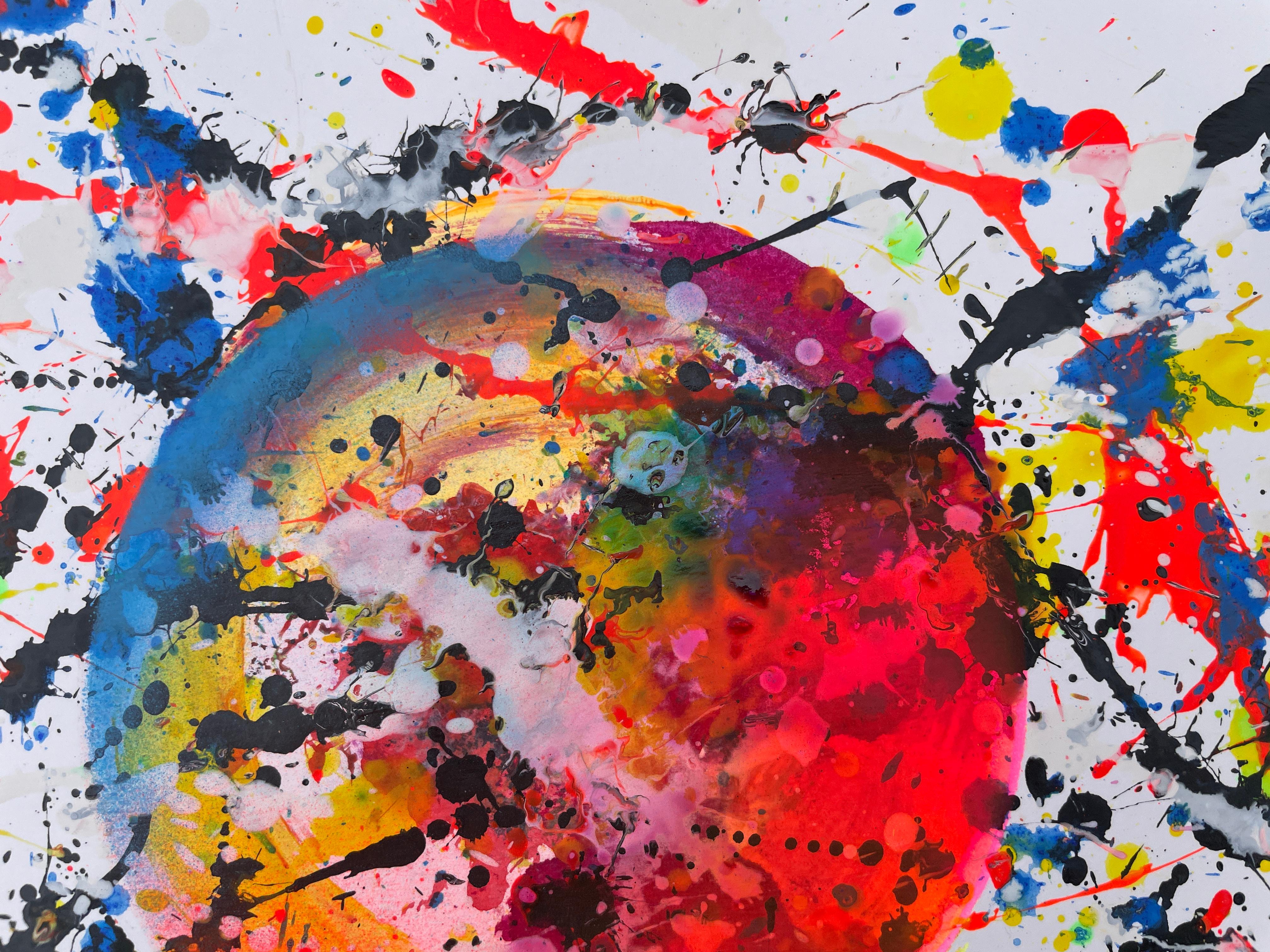 Dieses Gemälde sieht aus wie eine Explosion des Lebens, das aus dem Chaos aufsteigt: eine leuchtende Kugel, die inmitten eines Sturms von Farben und Spritzern wiedergeboren wird.

Stellen Sie sich vor, diese Kugel sei das Herz eines Phönix, der