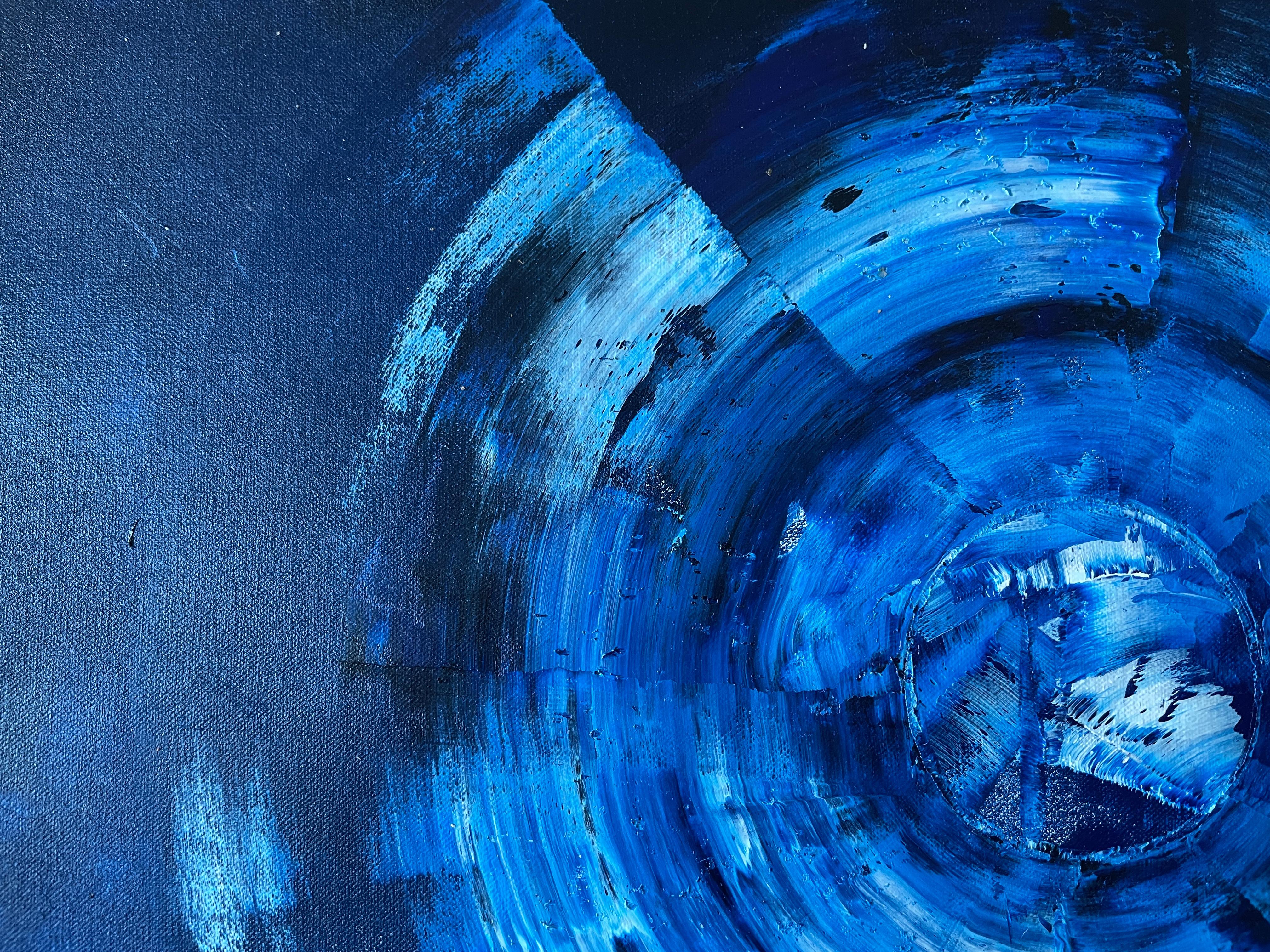 Blau kosmisch 05 (Grau), Interior Painting, von Juan Jose Garay