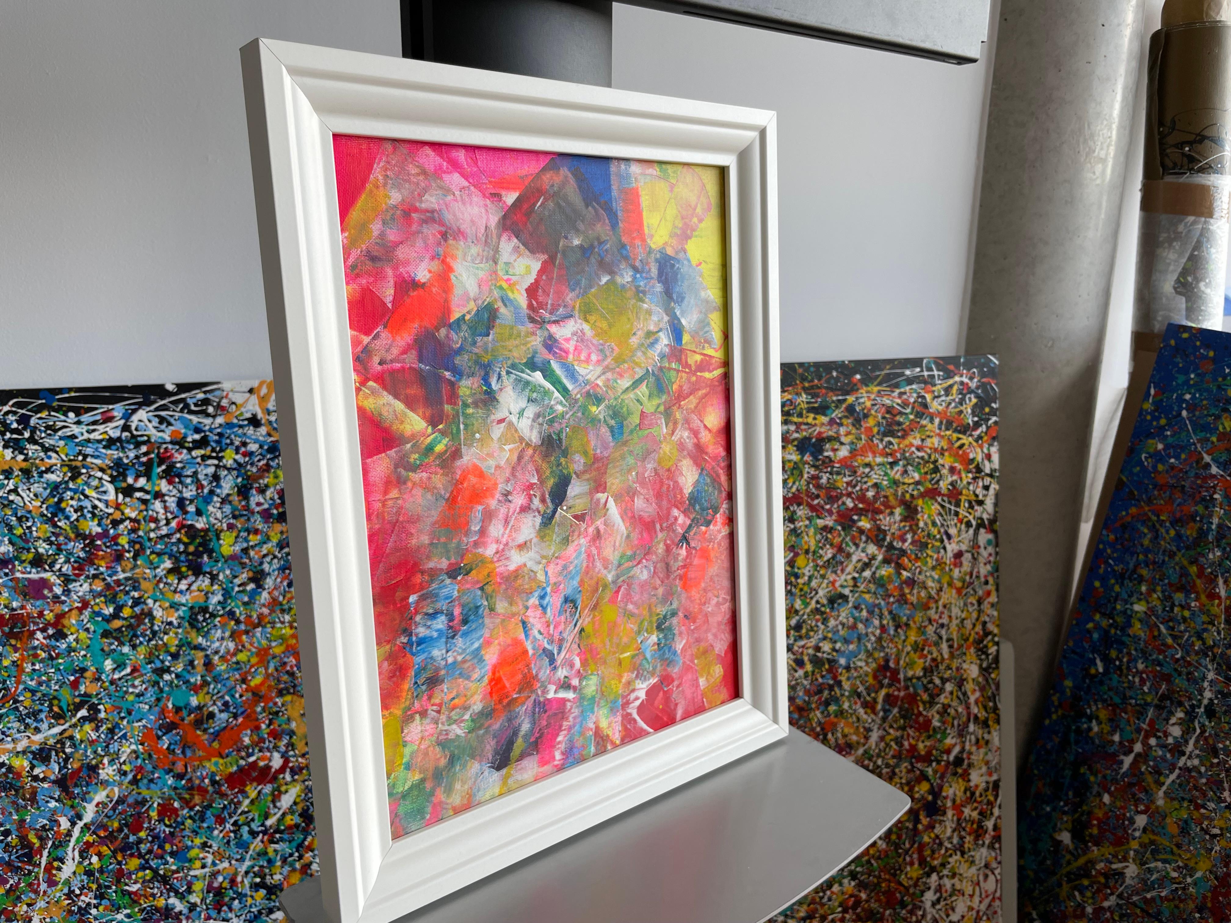 In diesem Werk habe ich meine Leidenschaft in Acrylfarben gegossen, um Tiefe und Bewegung zu erzeugen. Blau- und Weißtöne verflechten sich und spiegeln abstrakte Emotionen wider, die frei fließen, wie Meereswellen an einem stürmischen Tag. Jeder
