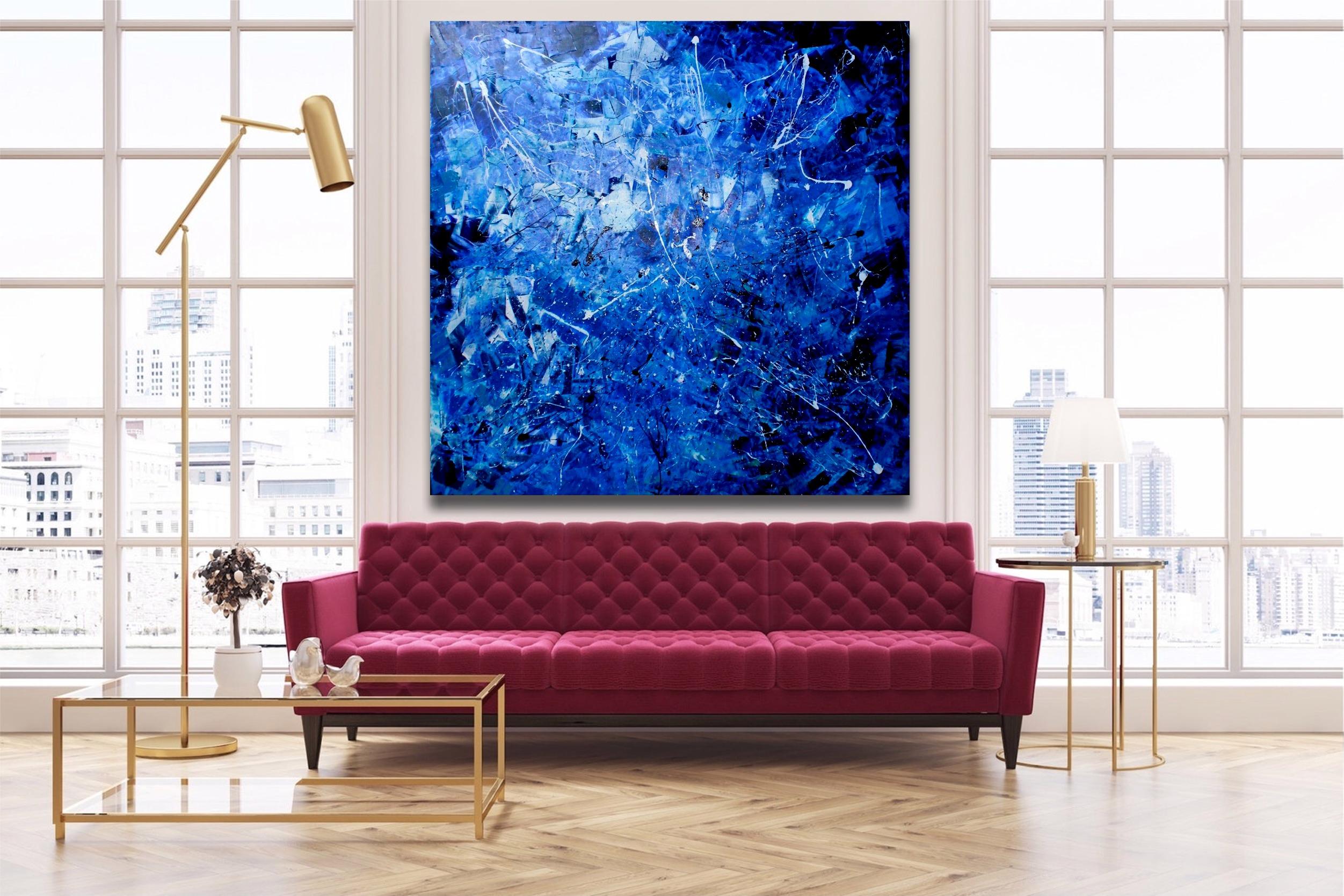 I have used oil paints  to make the composition and generate relief and shapes. I want to fuse a scene of struggle between the wild feelings that emerge in situations of silence. It is a painting that generates great beauty, due to its large
