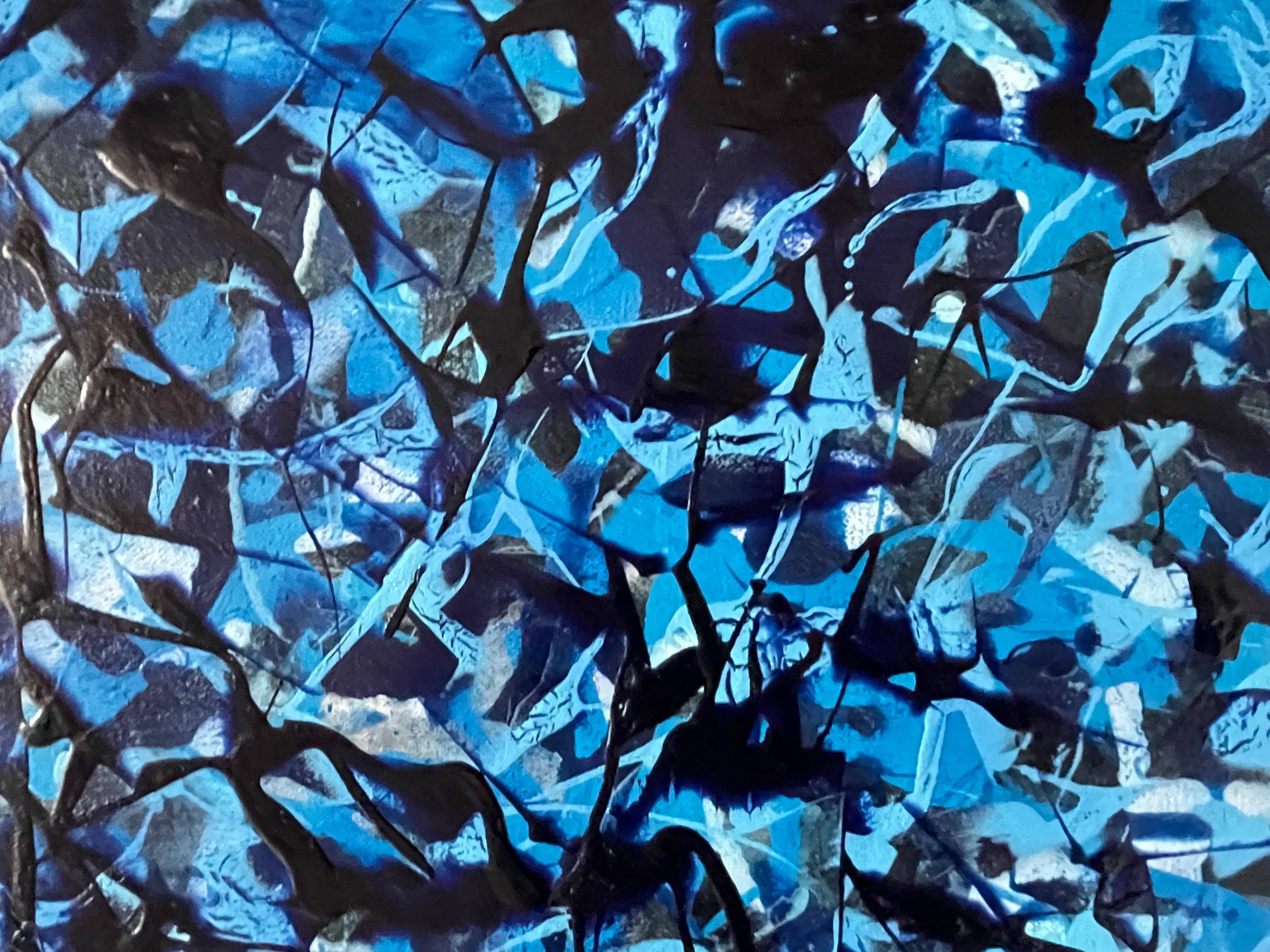 Bleu outremer abstrait en vente 12