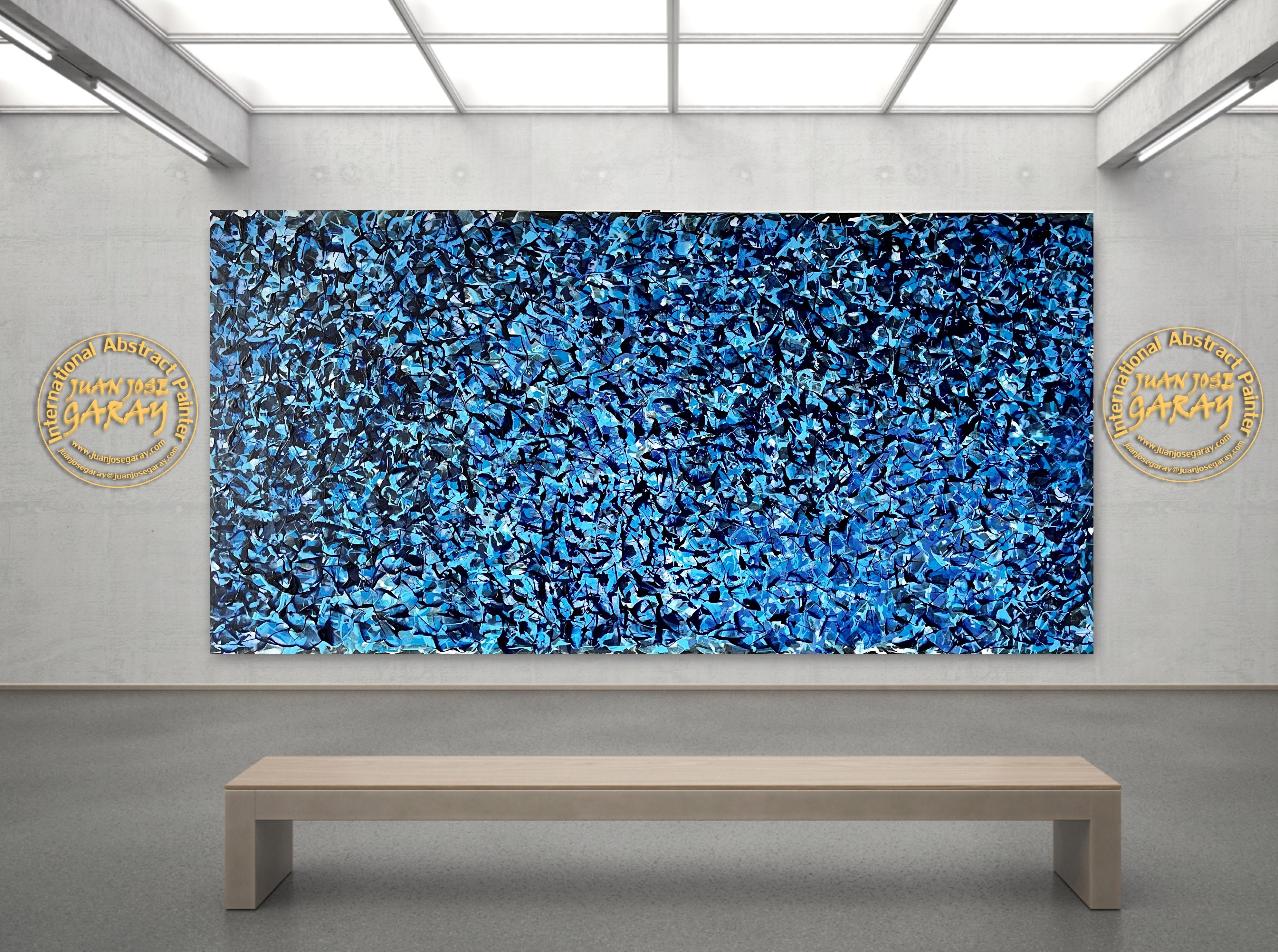 Bleu outremer abstrait - Painting de Juan Jose Garay